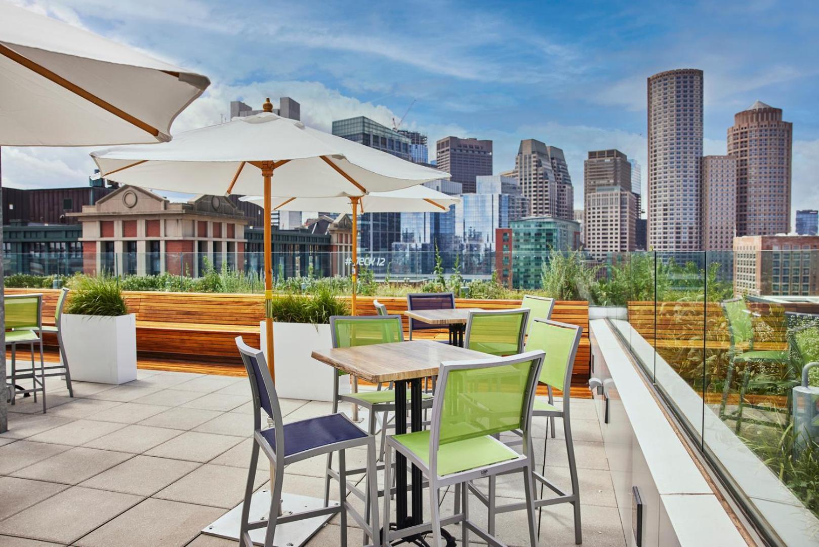 YOTEL Boston photo 85