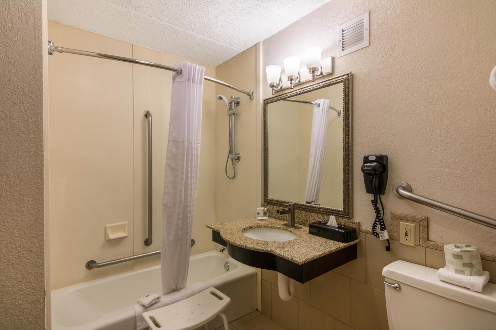 Comfort Inn Plymouth-Minneapolis photo 24