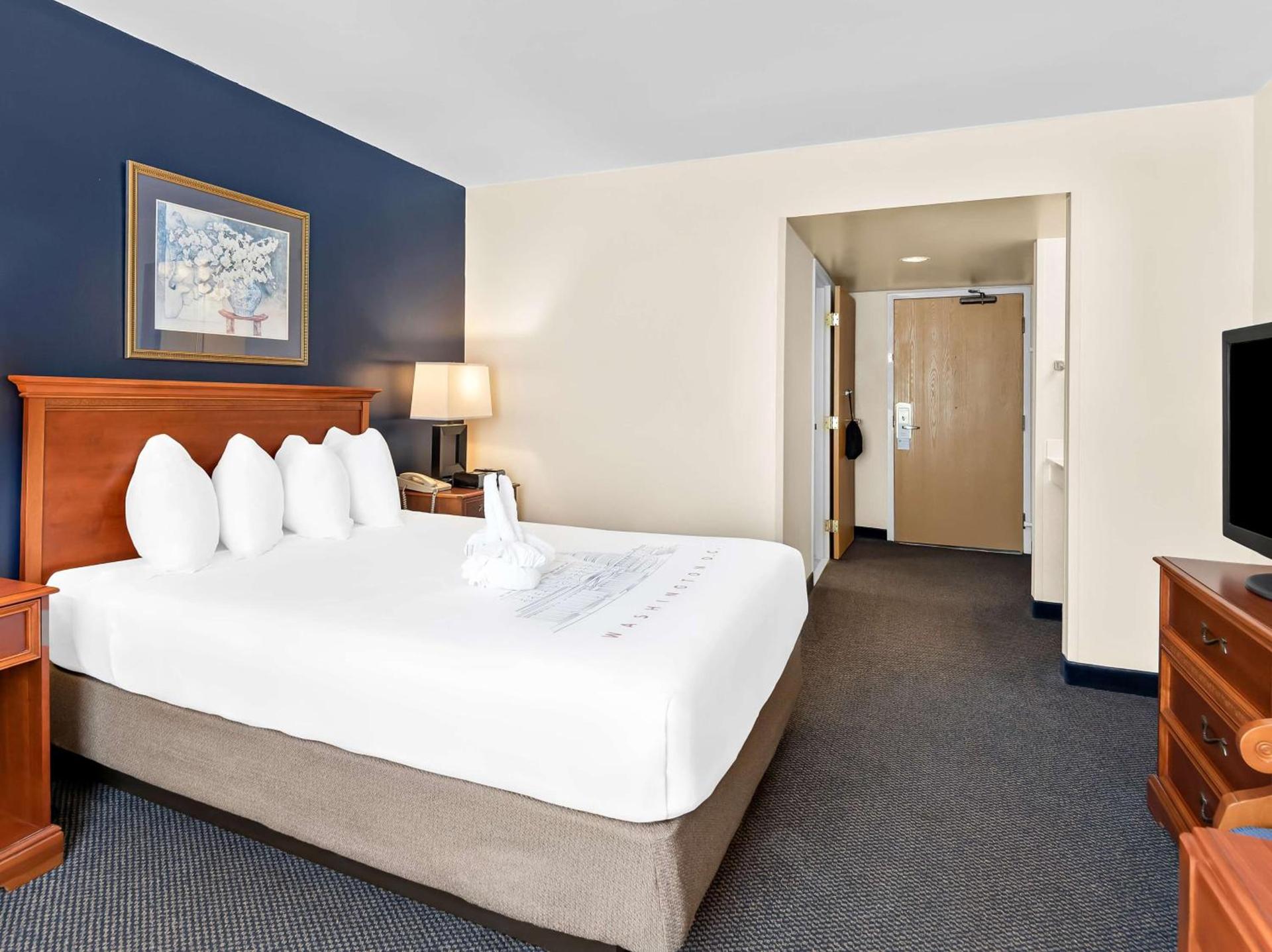 Best Western Potomac Mills photo 24