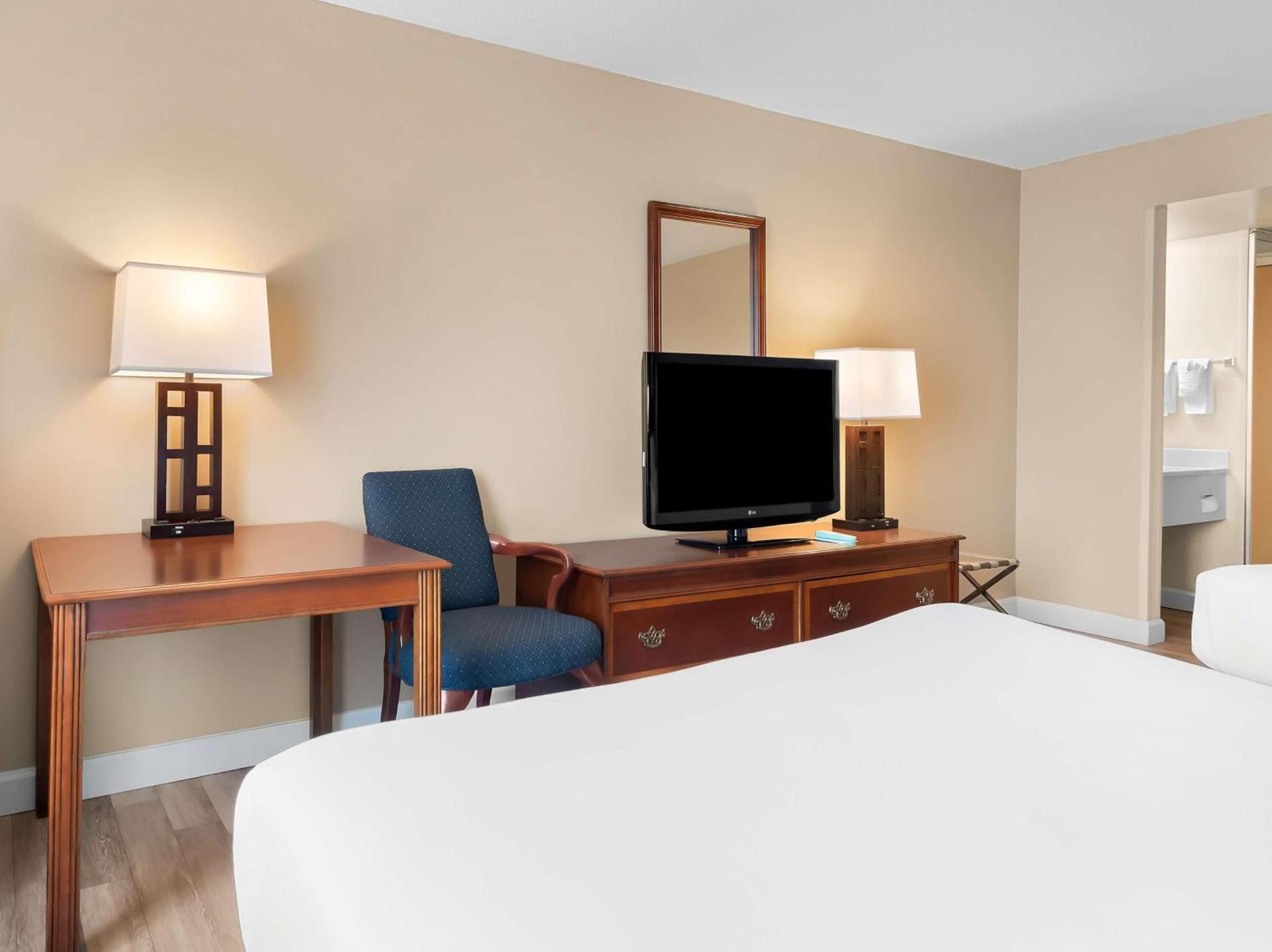 Best Western Potomac Mills photo 30