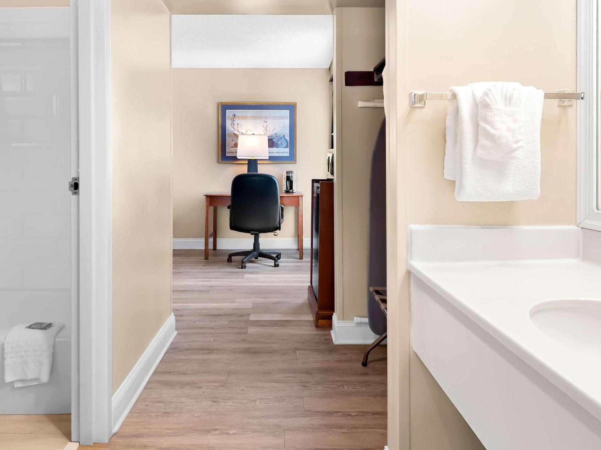 Best Western Potomac Mills photo 34