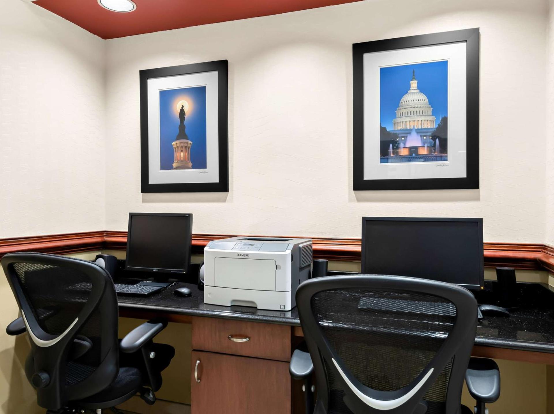 Best Western Potomac Mills photo 42