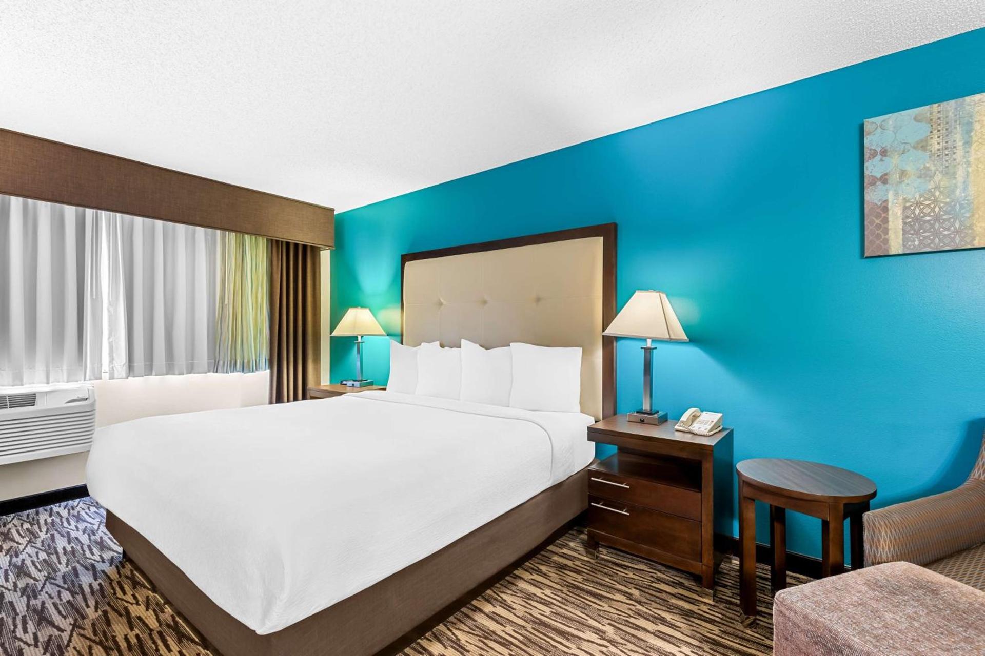 Best Western Baraboo Inn photo 13