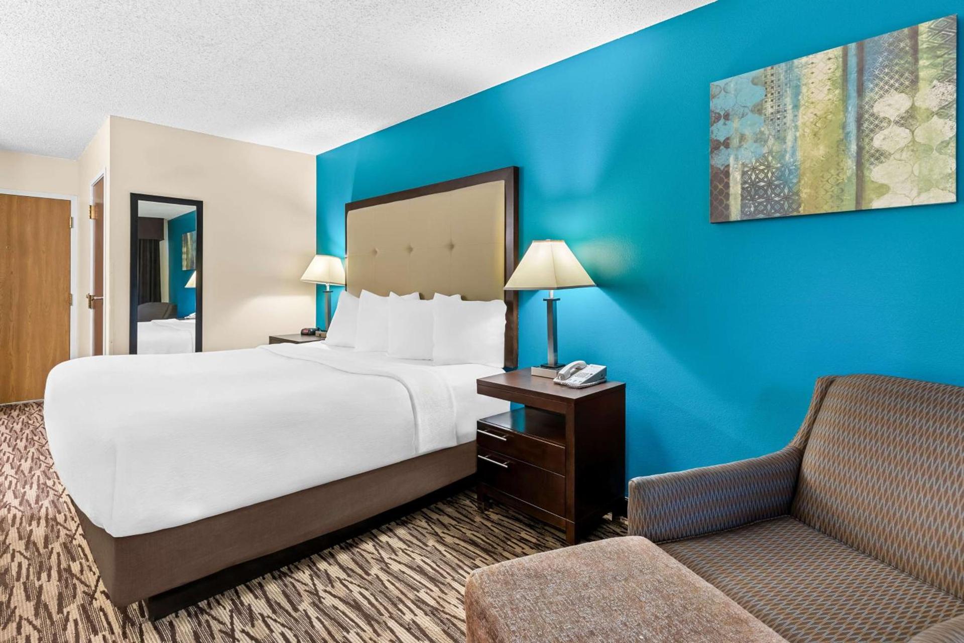 Best Western Baraboo Inn photo 24