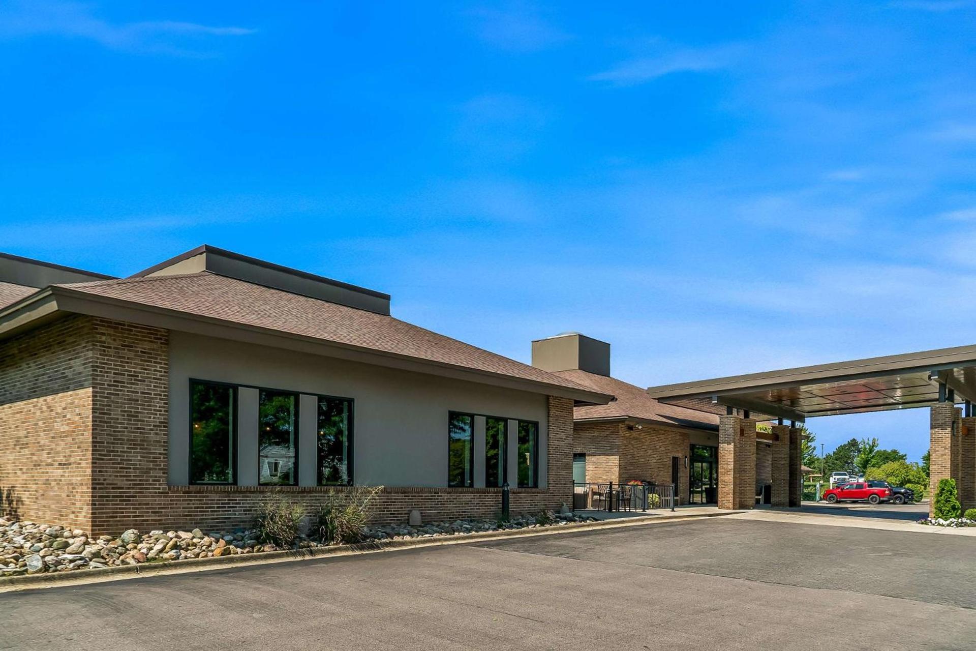 Best Western Okemos/East Lansing Hotel & Suites photo 13