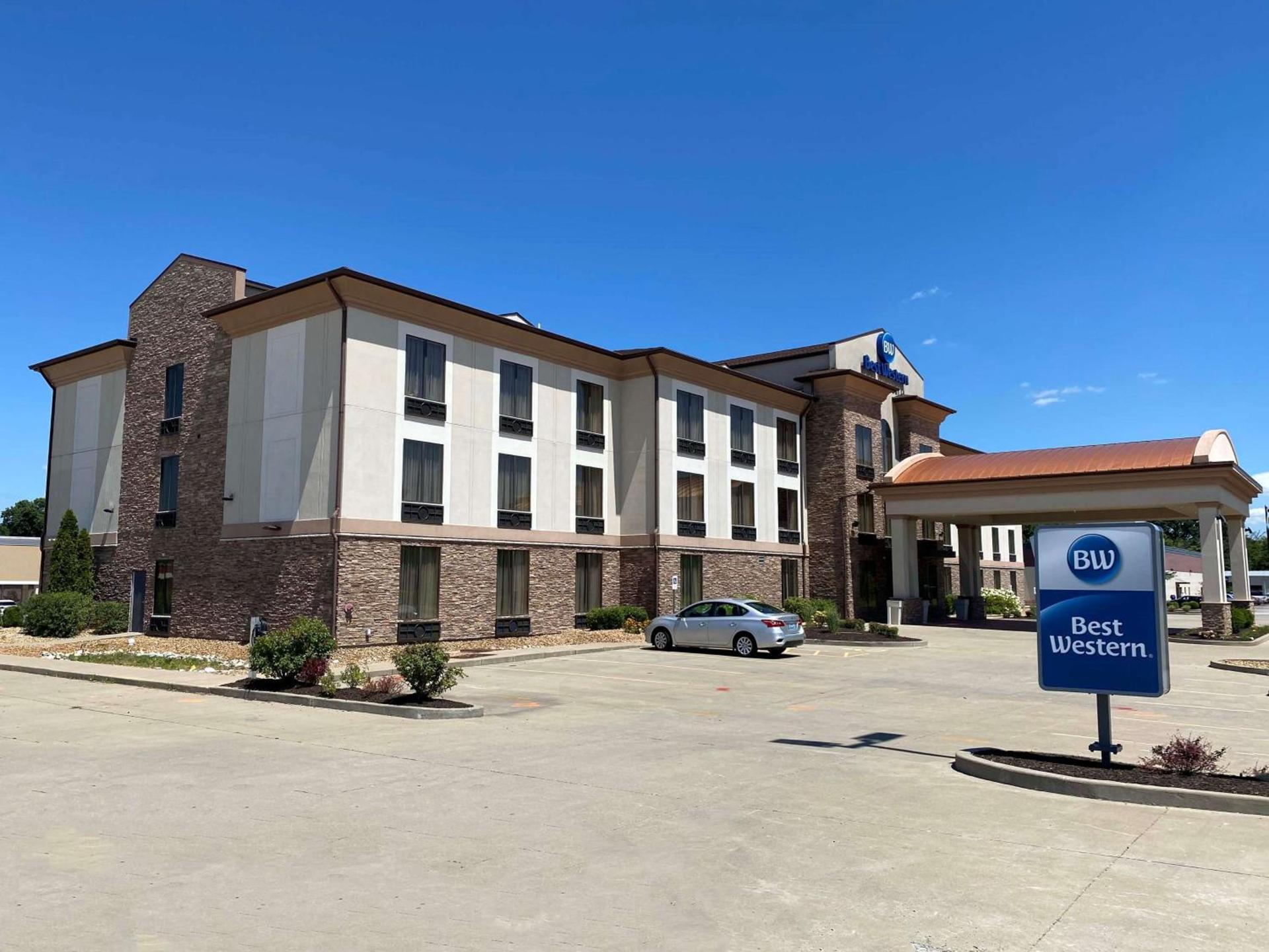 Best Western St. Louis Airport North Hotel & Suites photo 2