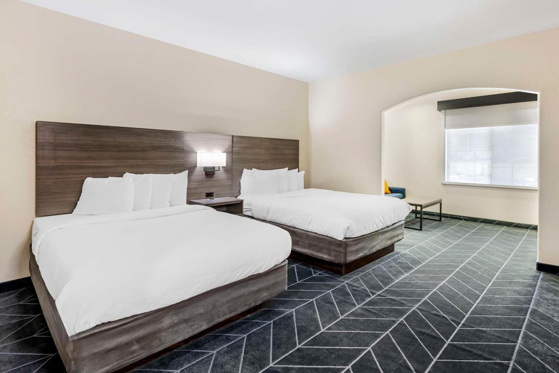 Best Western Lubbock West Inn & Suites photo 3