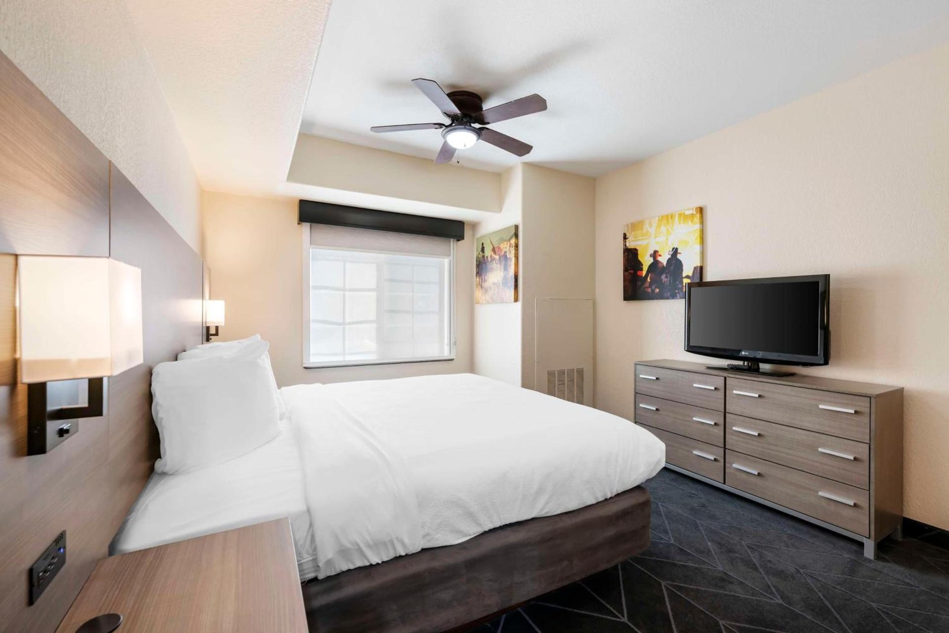Best Western Lubbock West Inn & Suites photo 8