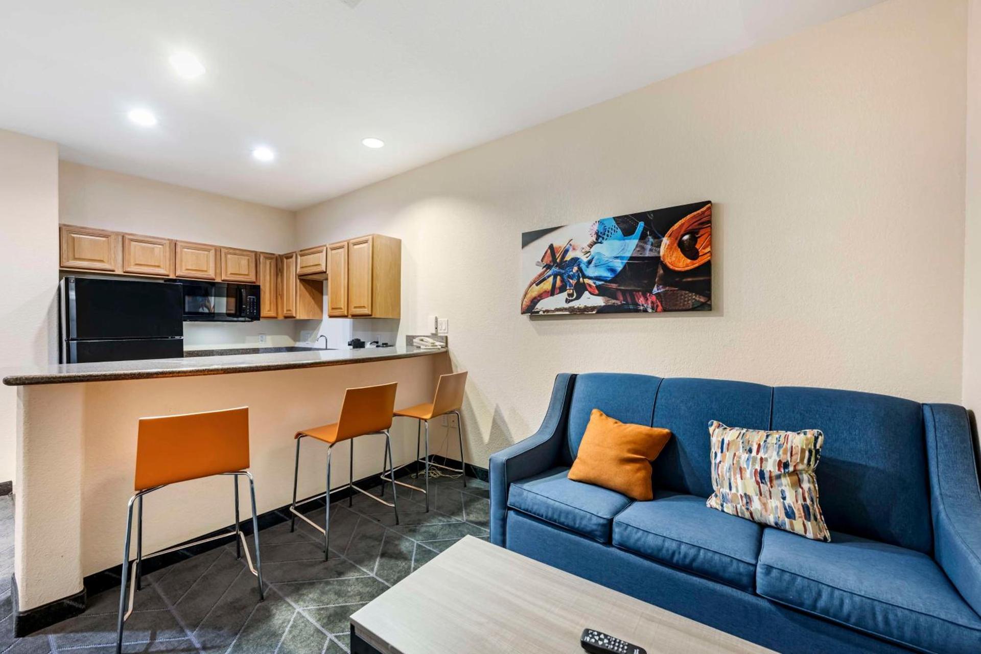 Best Western Lubbock West Inn & Suites photo 13
