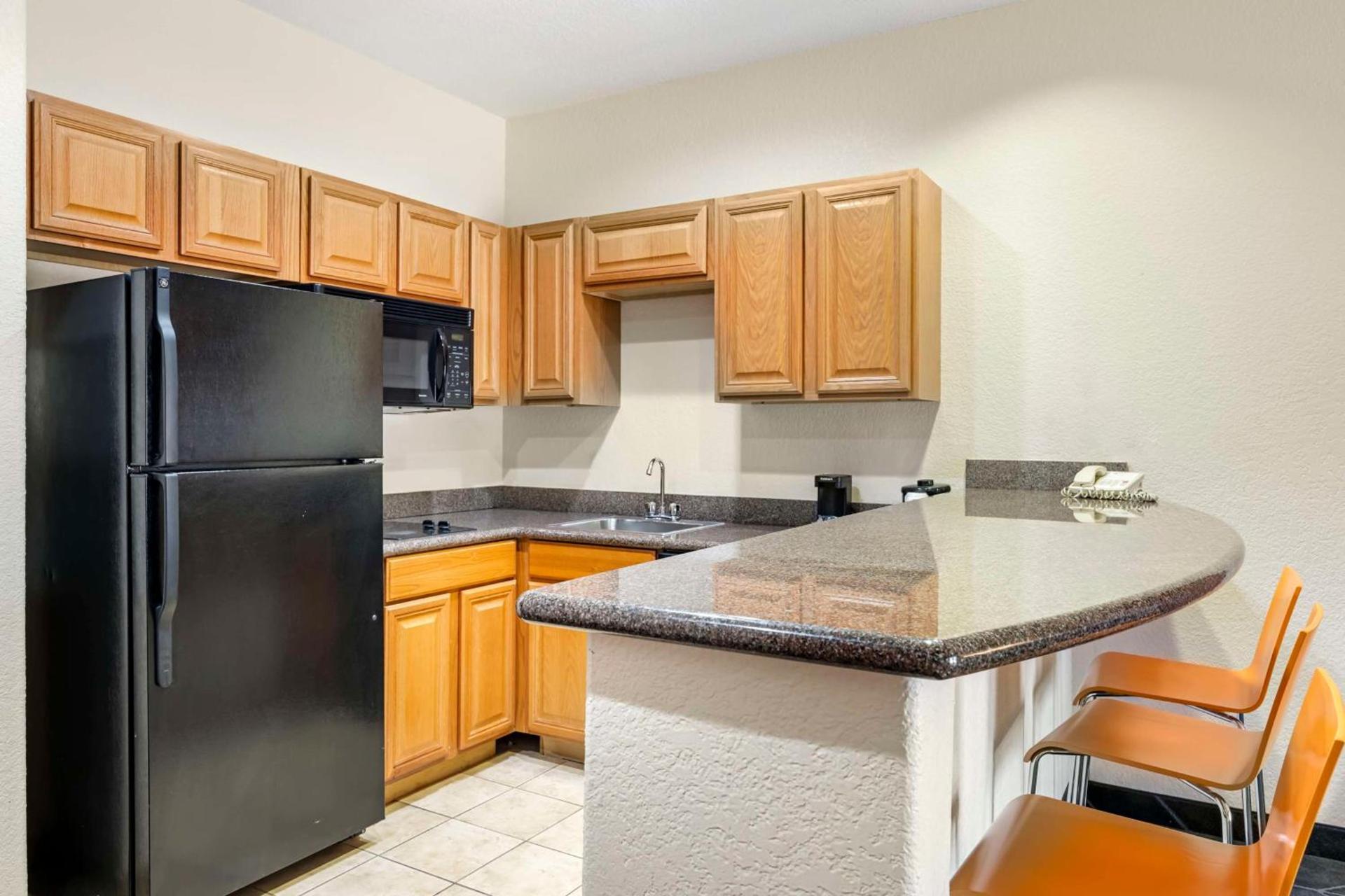 Best Western Lubbock West Inn & Suites photo 18