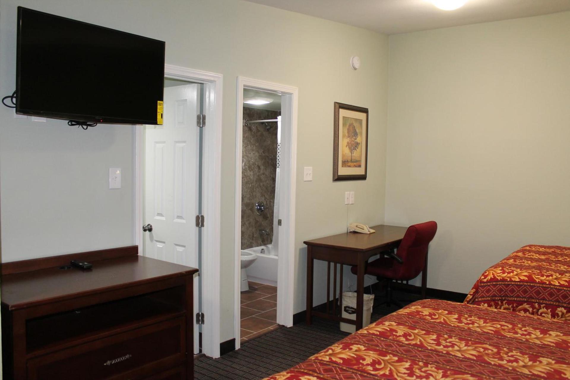 American Inn & Suites photo 6