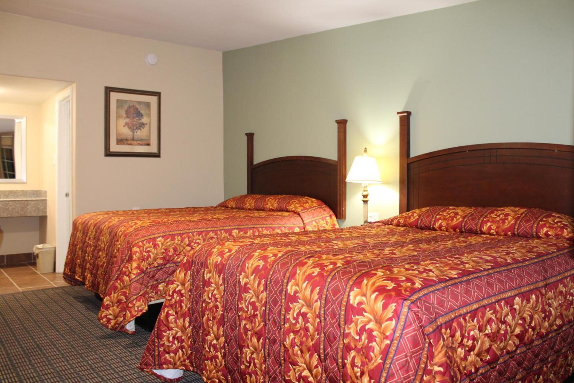 American Inn & Suites photo 5