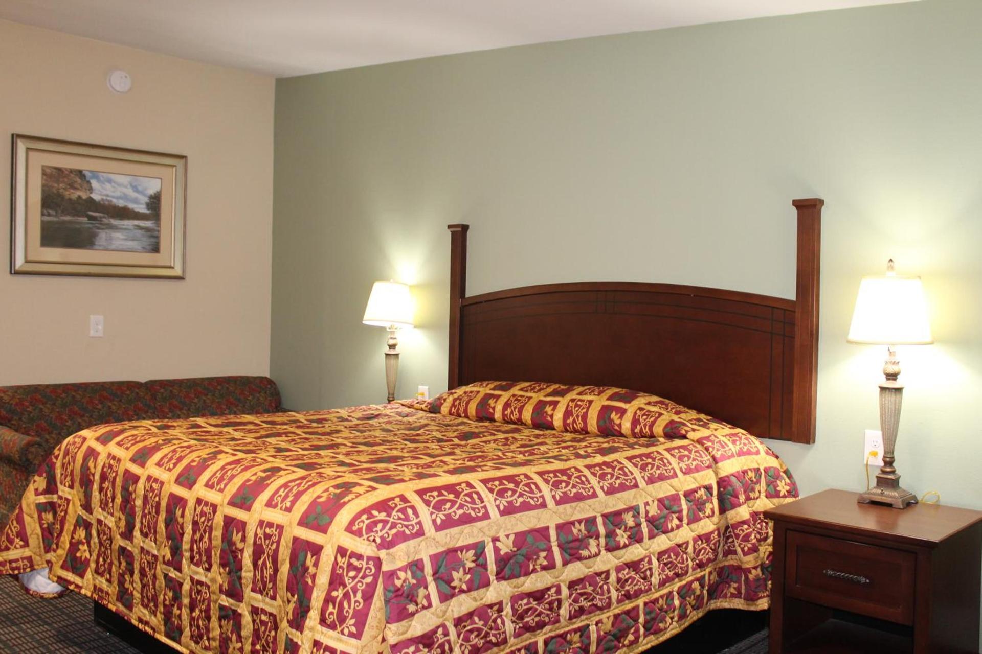 American Inn & Suites photo 2