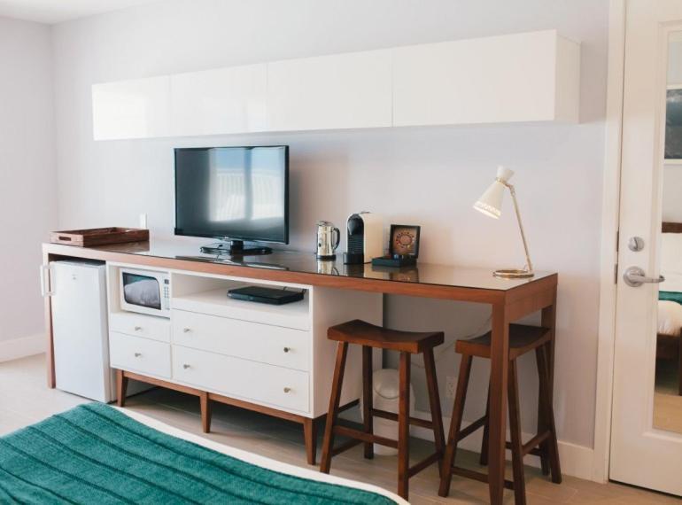 Tides Inn Hotel photo 16