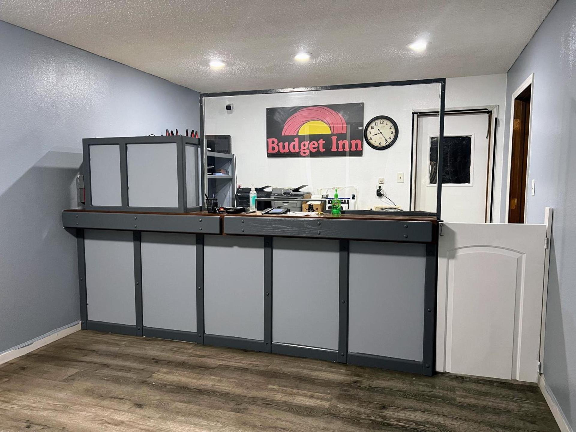 Budget Inn photo 30