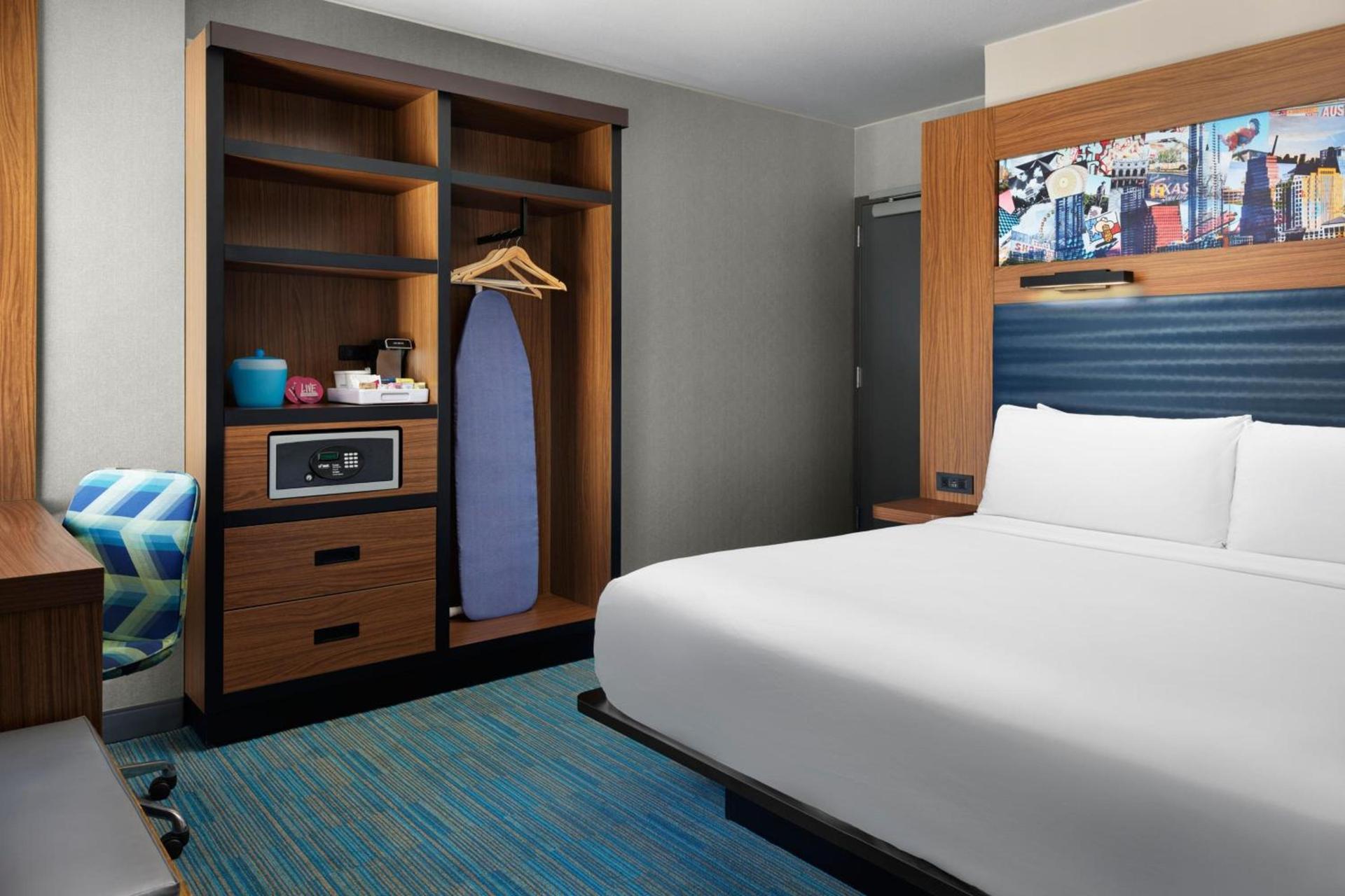 Aloft by Marriott Austin Downtown photo 10