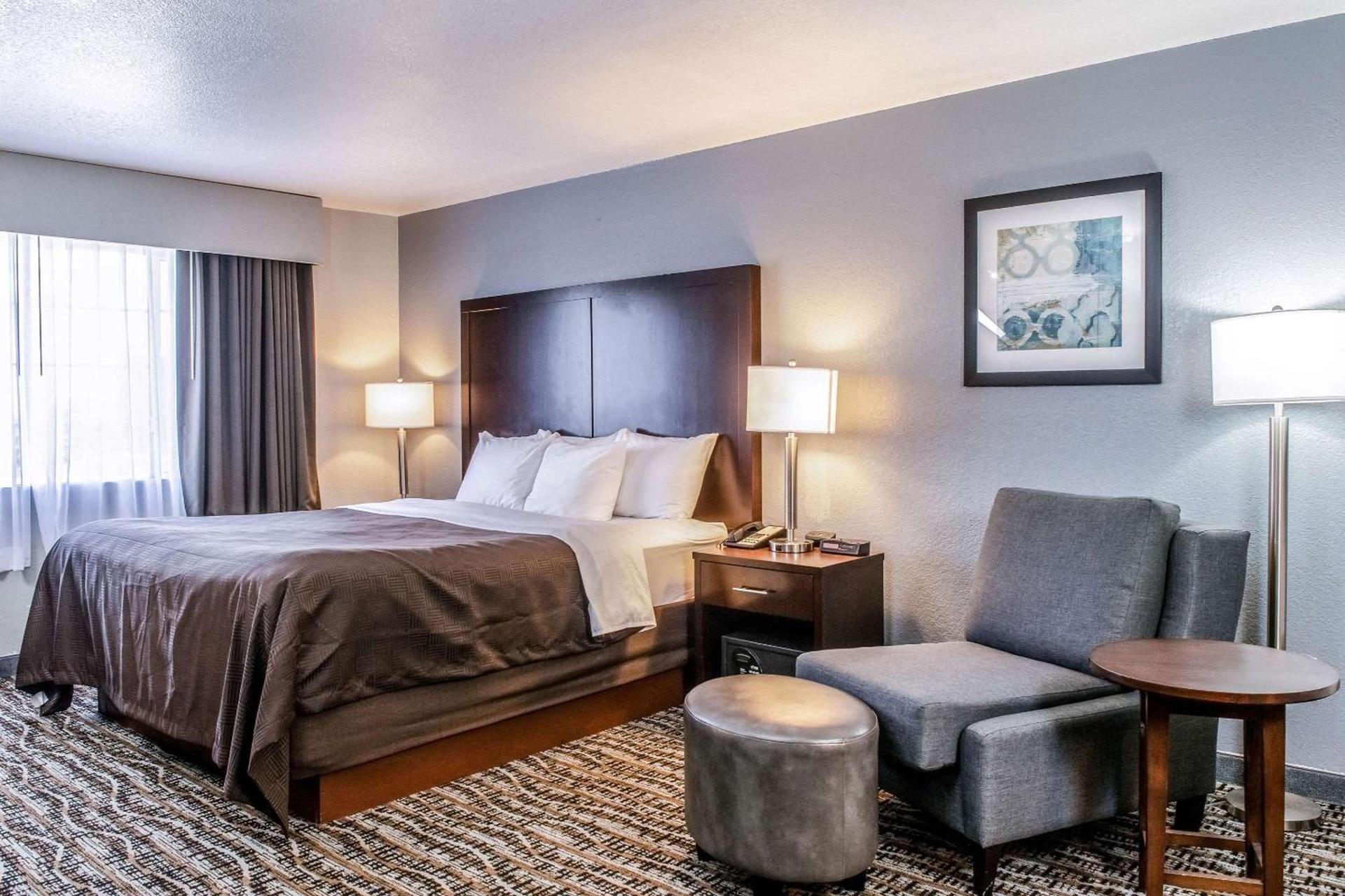 Clarion Hotel By Humboldt Bay photo 45