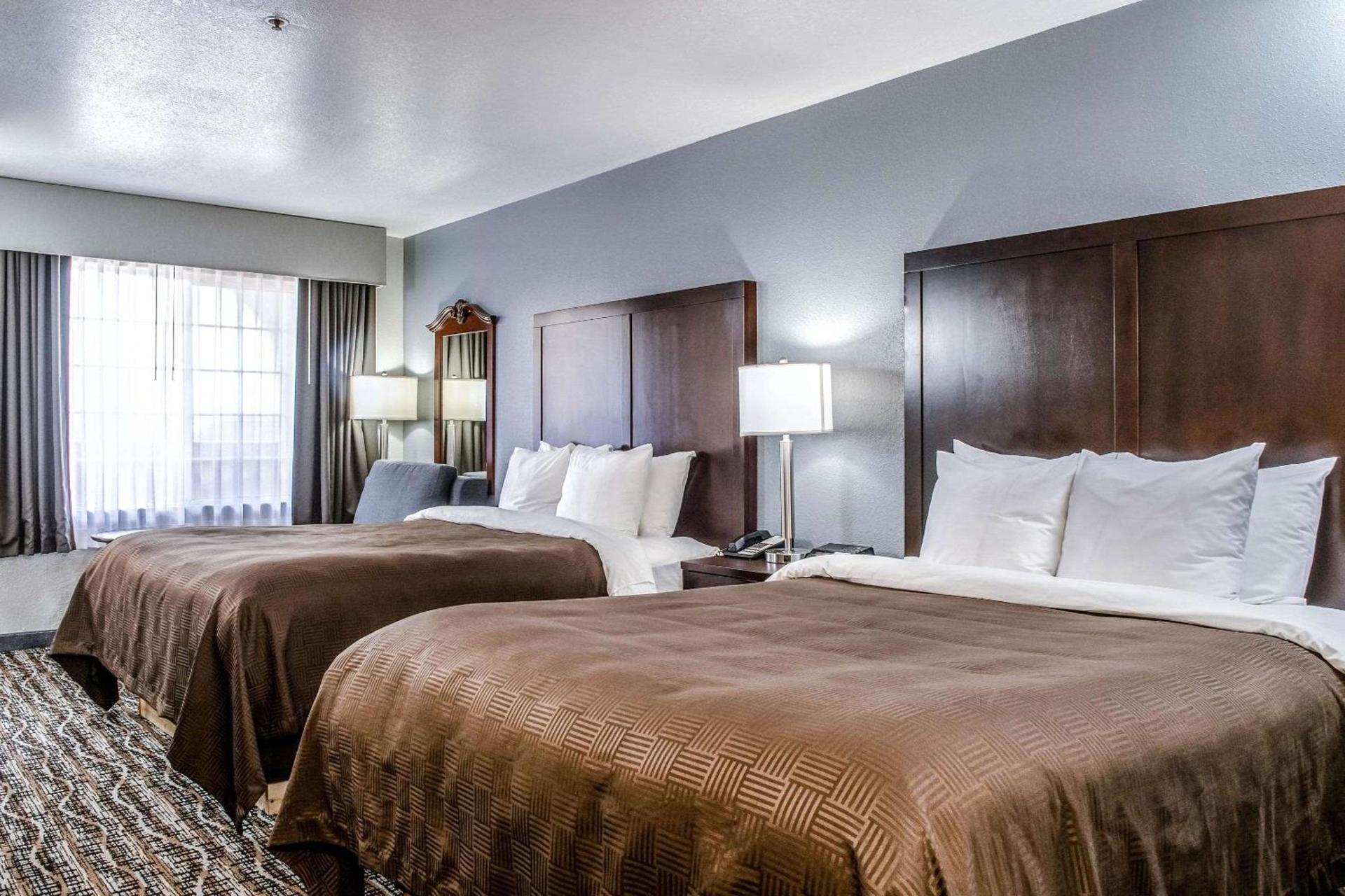 Clarion Hotel By Humboldt Bay photo 18