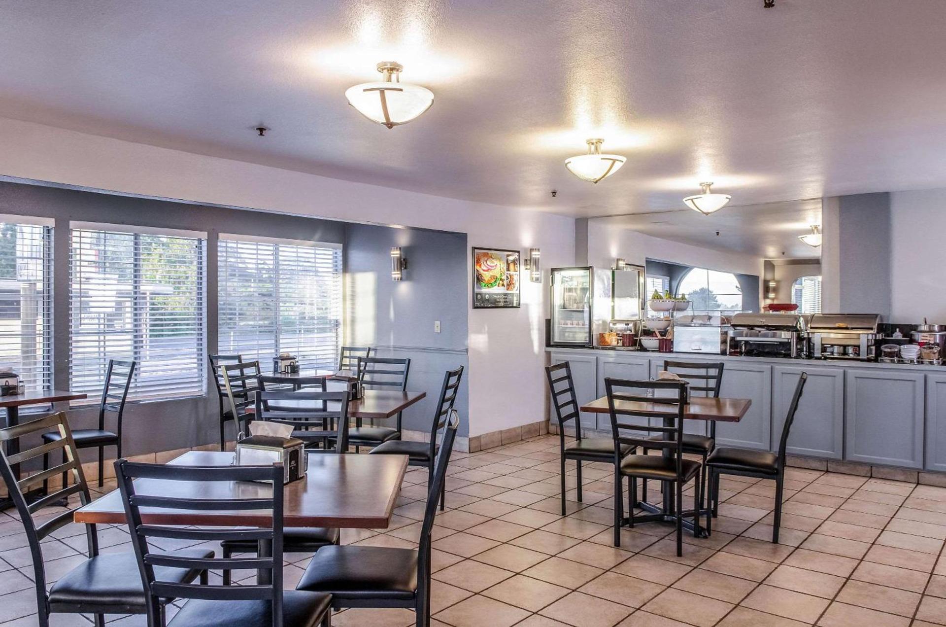 Clarion Hotel By Humboldt Bay photo 39