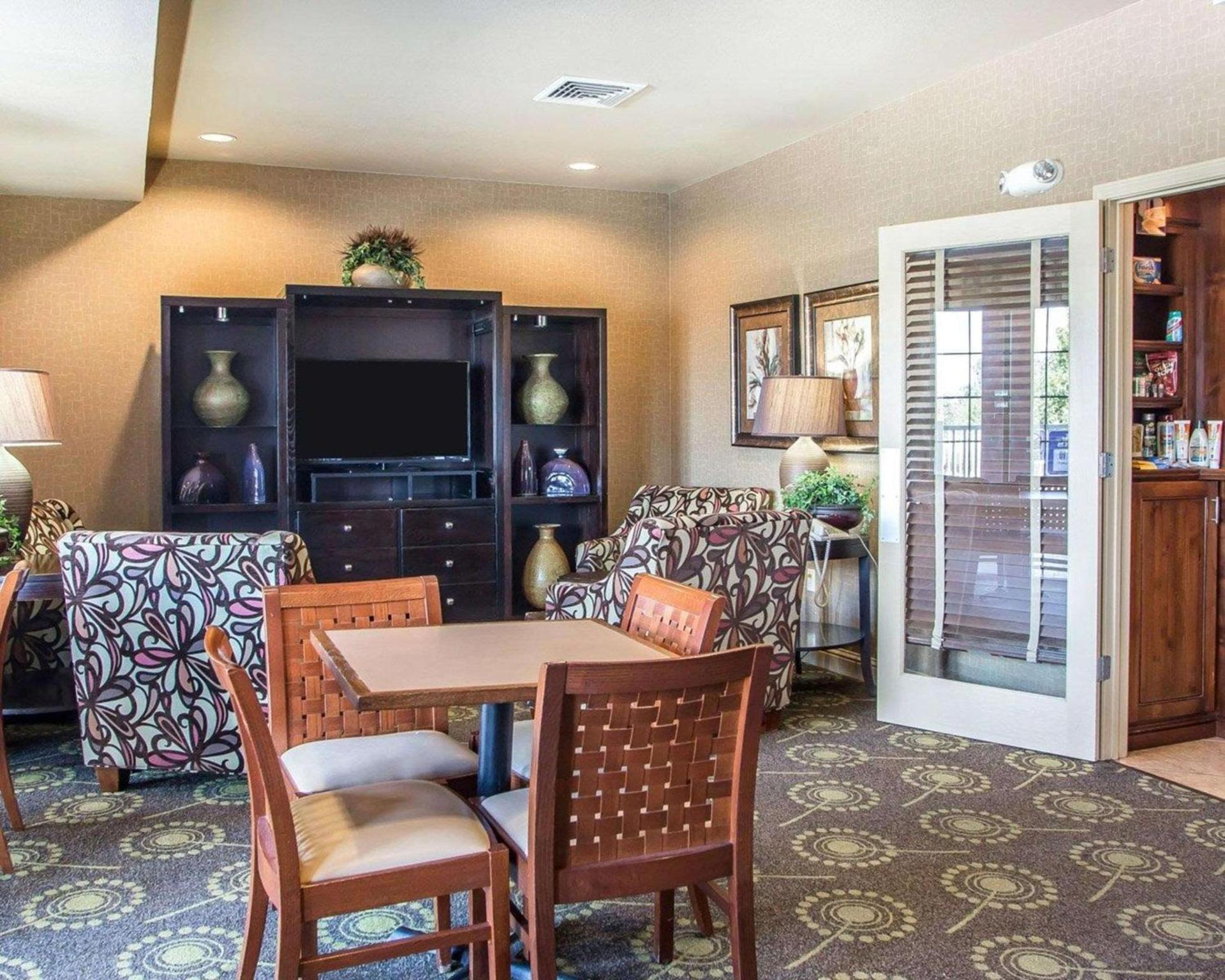 MainStay Suites St Robert - Fort Leonard Wood photo 5