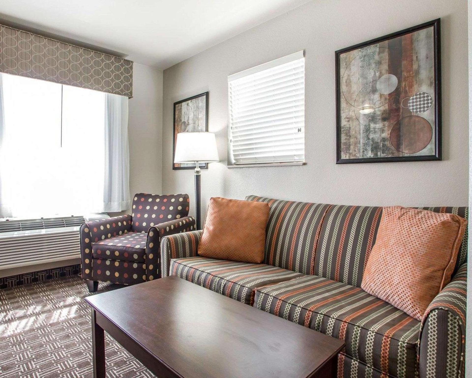 MainStay Suites St Robert - Fort Leonard Wood photo 8