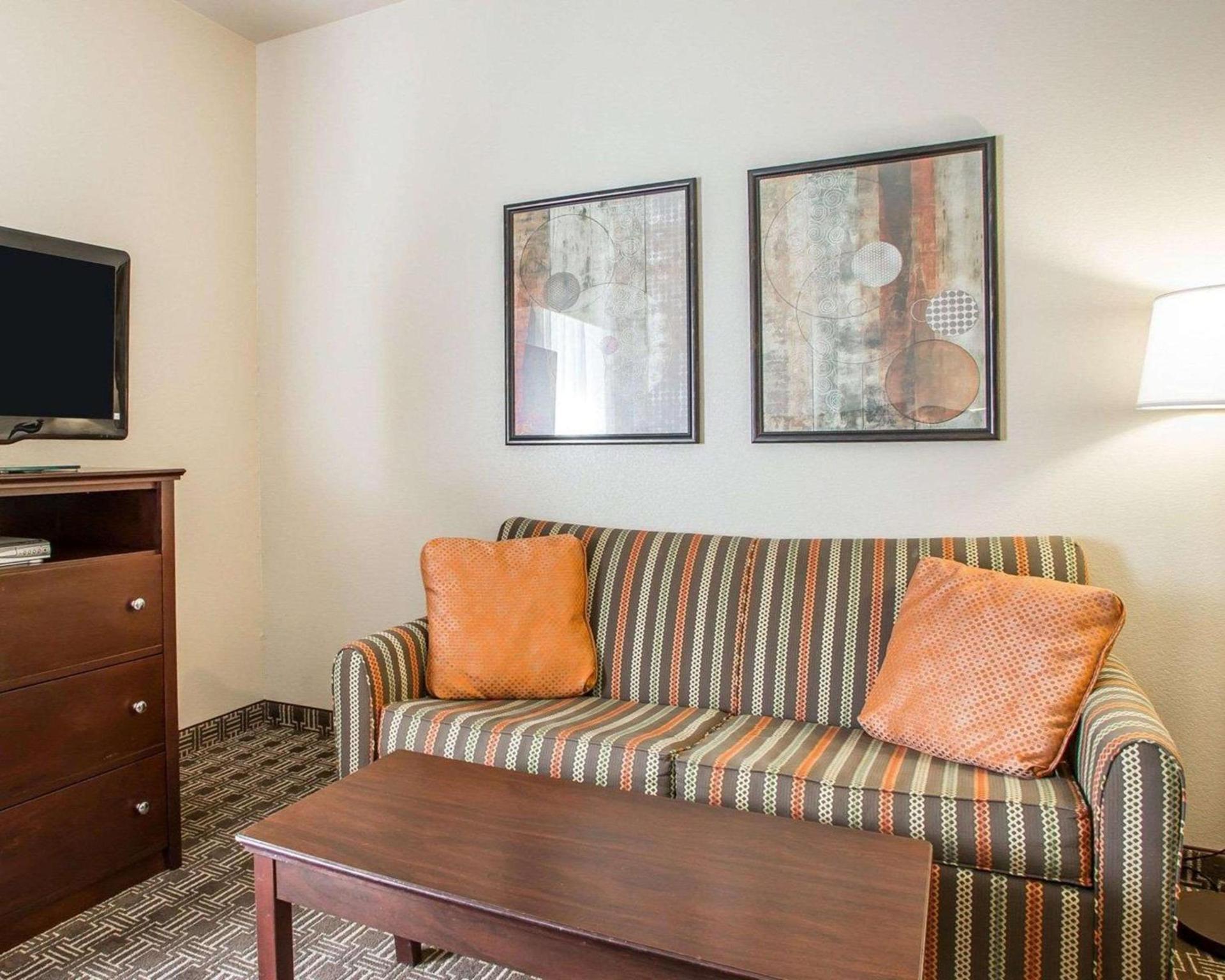 MainStay Suites St Robert - Fort Leonard Wood photo 11