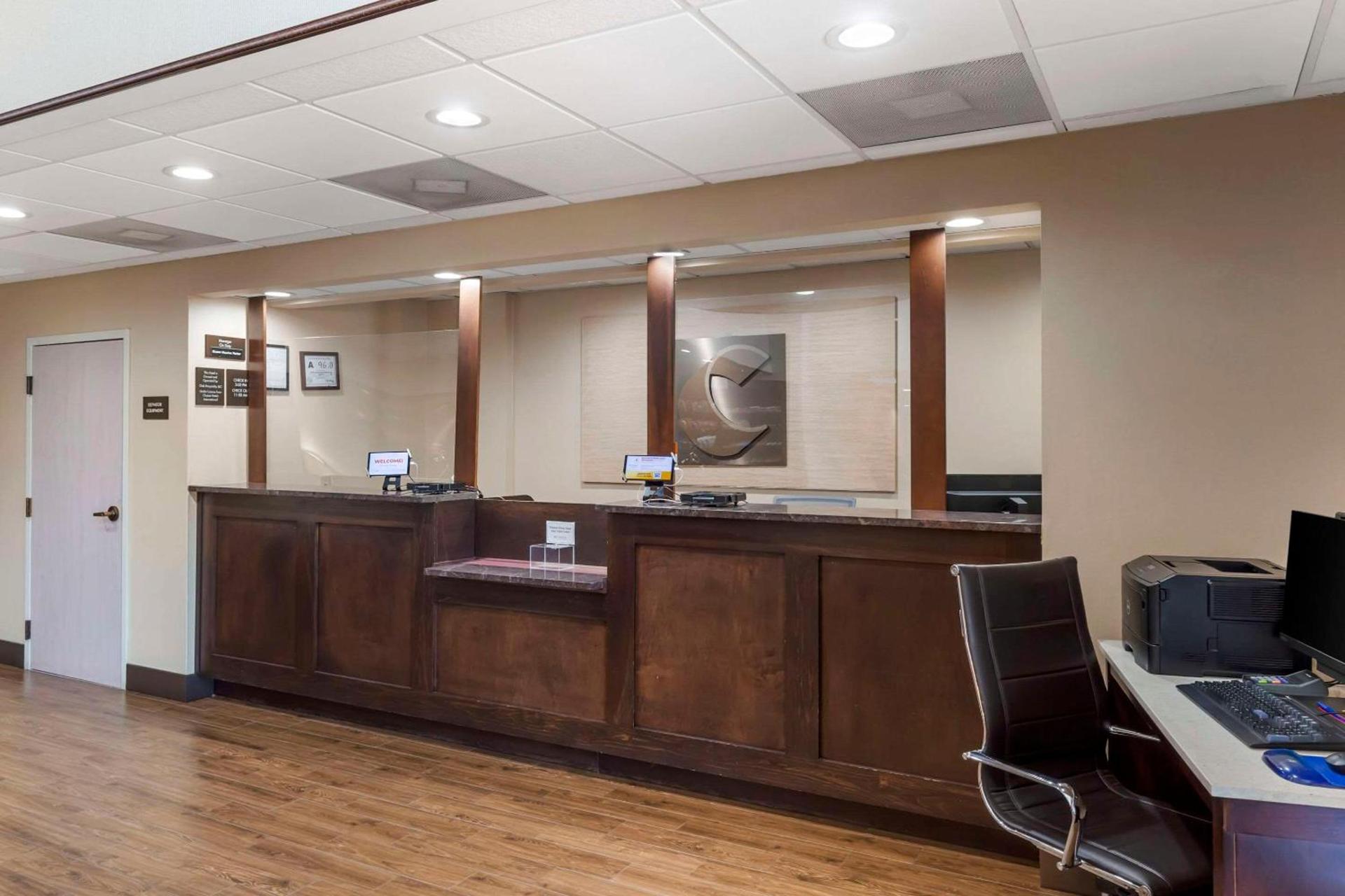 Comfort Suites Raleigh Walnut Creek photo 5