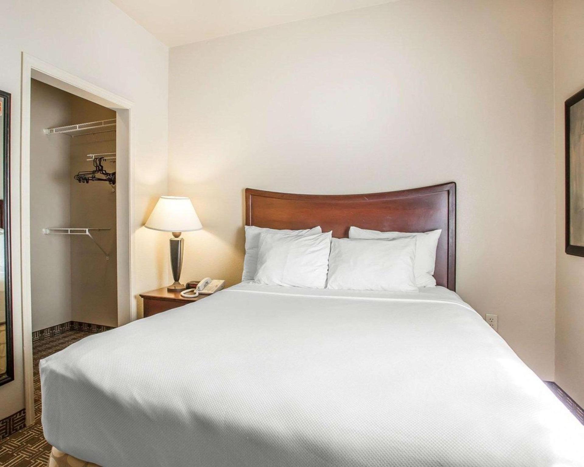 MainStay Suites St Robert - Fort Leonard Wood photo 18