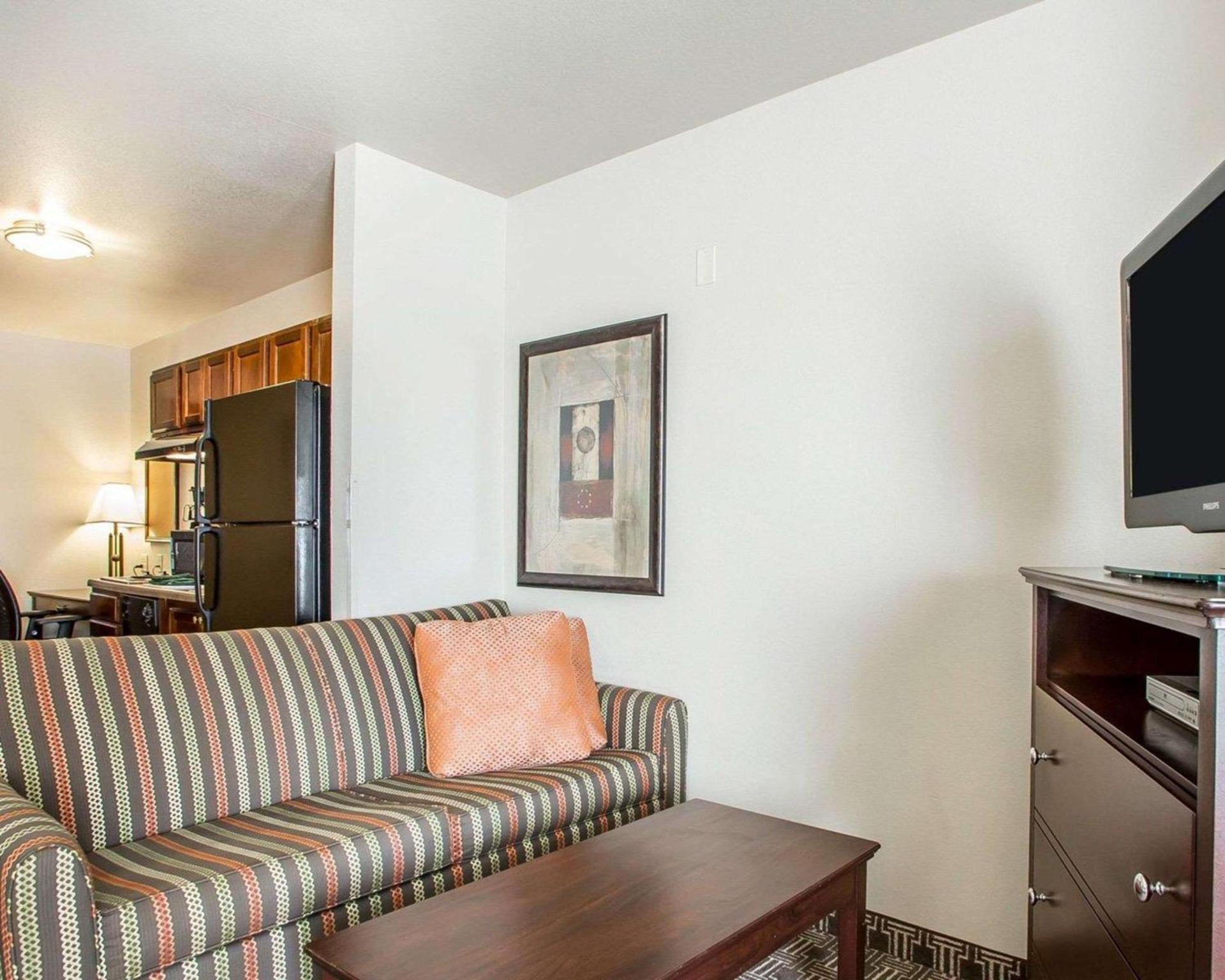 MainStay Suites St Robert - Fort Leonard Wood photo 19