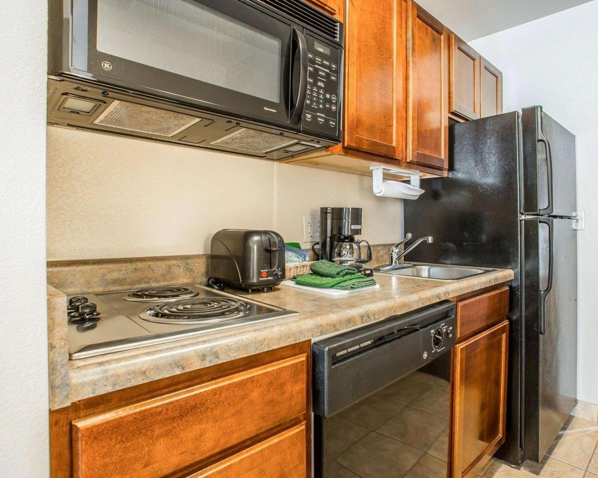 MainStay Suites St Robert - Fort Leonard Wood photo 20