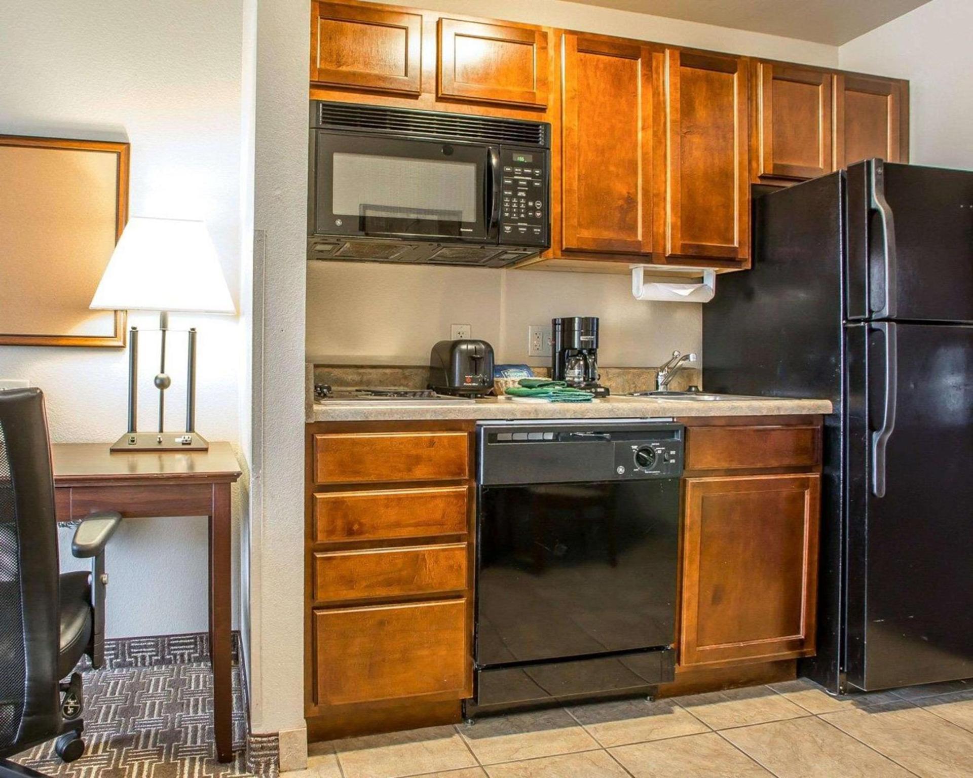 MainStay Suites St Robert - Fort Leonard Wood photo 22