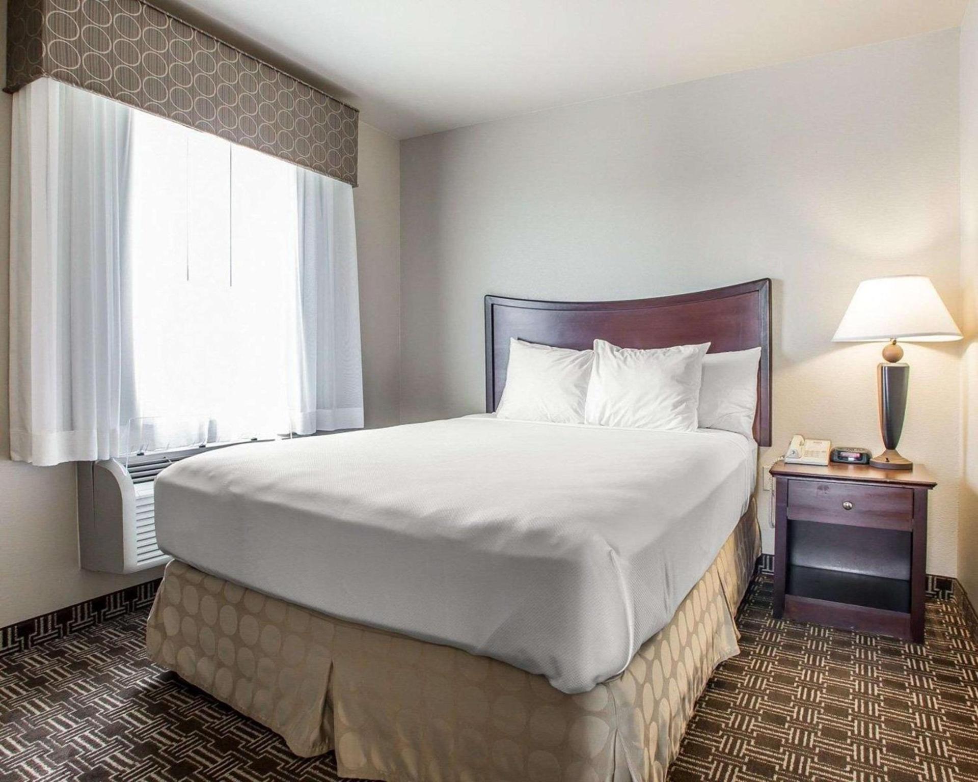 MainStay Suites St Robert - Fort Leonard Wood photo 23