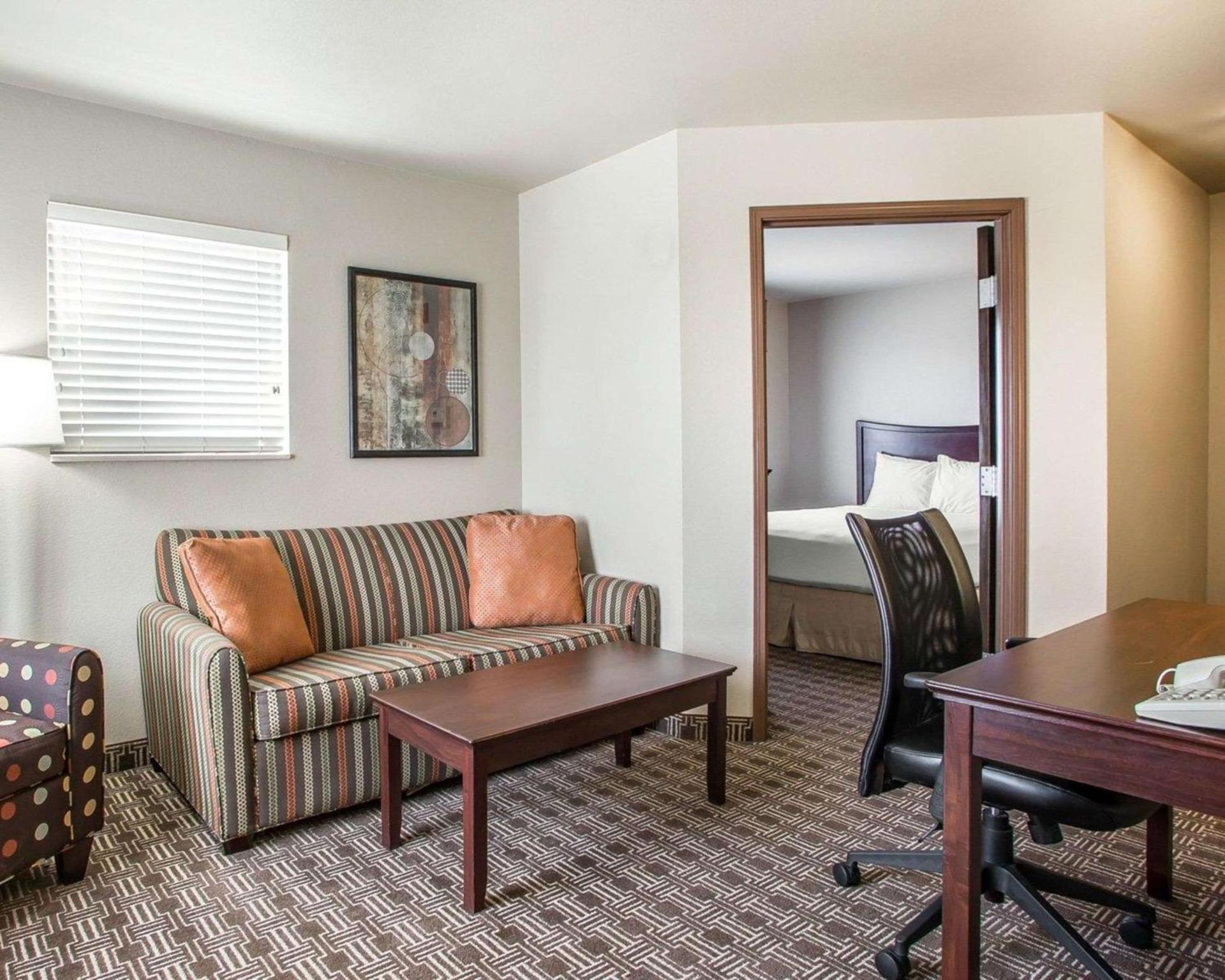 MainStay Suites St Robert - Fort Leonard Wood photo 28
