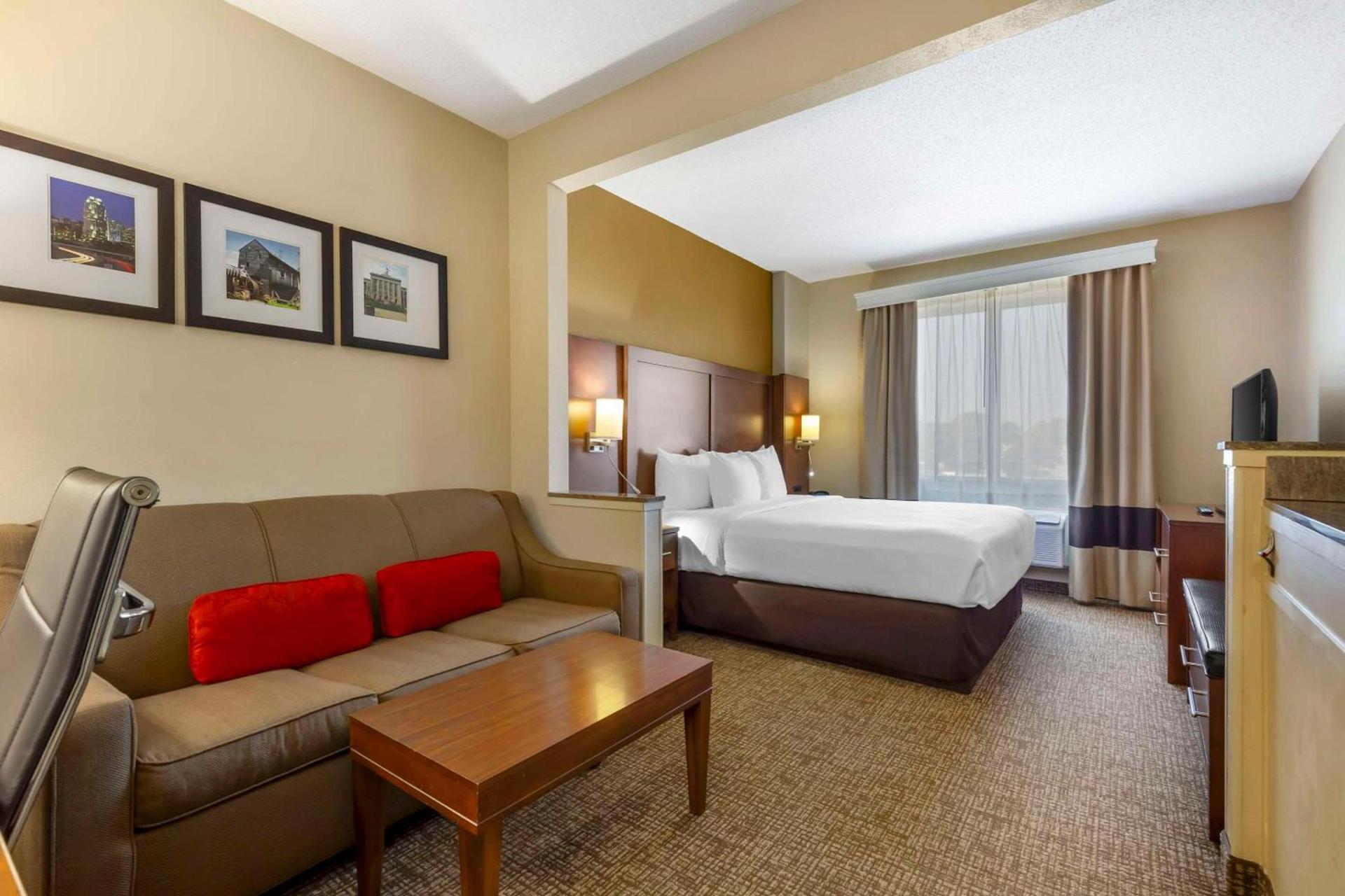 Comfort Suites Raleigh Walnut Creek photo 20