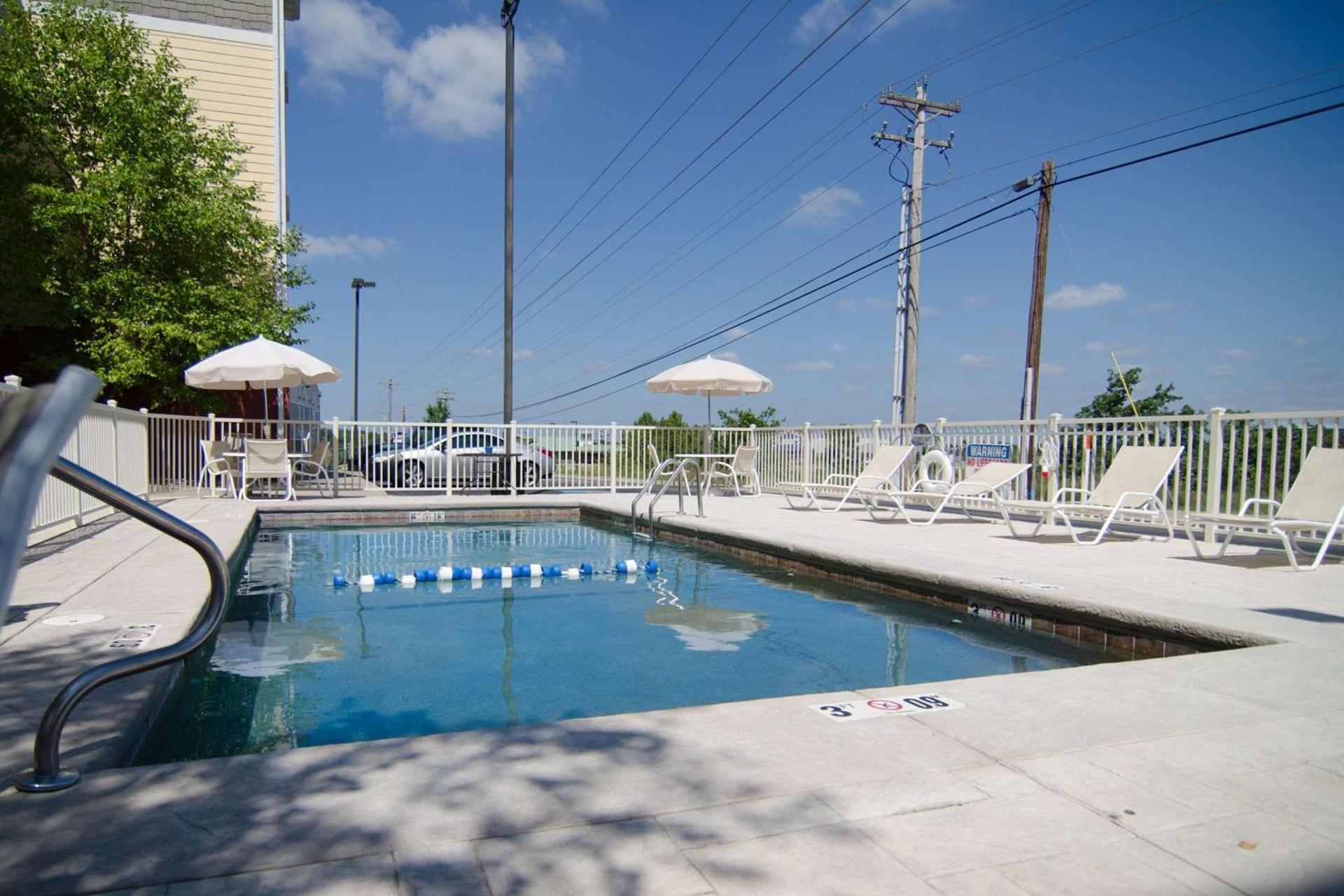 MainStay Suites St Robert - Fort Leonard Wood photo 31
