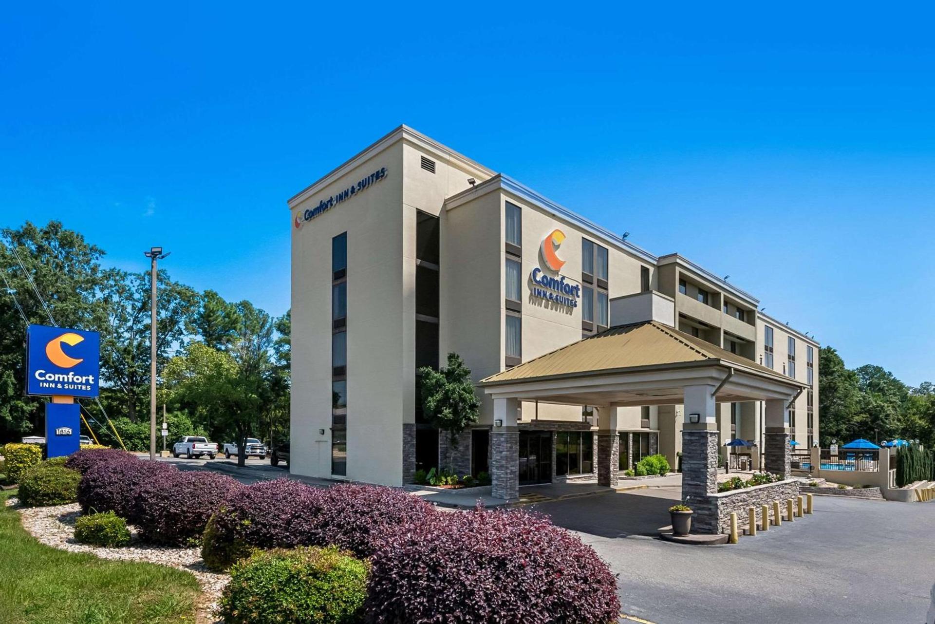 Comfort Inn & Suites Durham near Duke University photo 2