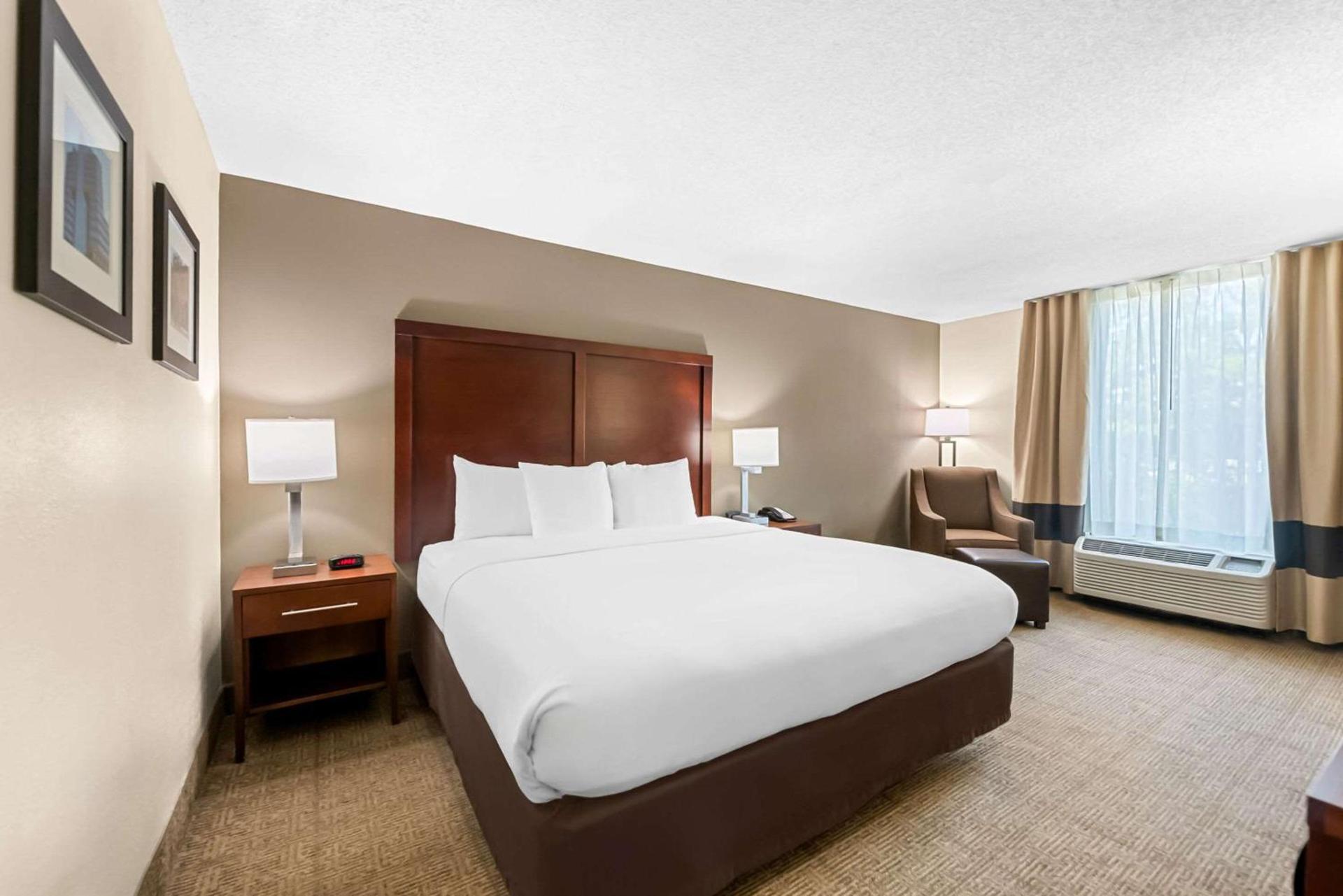 Comfort Inn & Suites Durham near Duke University photo 15