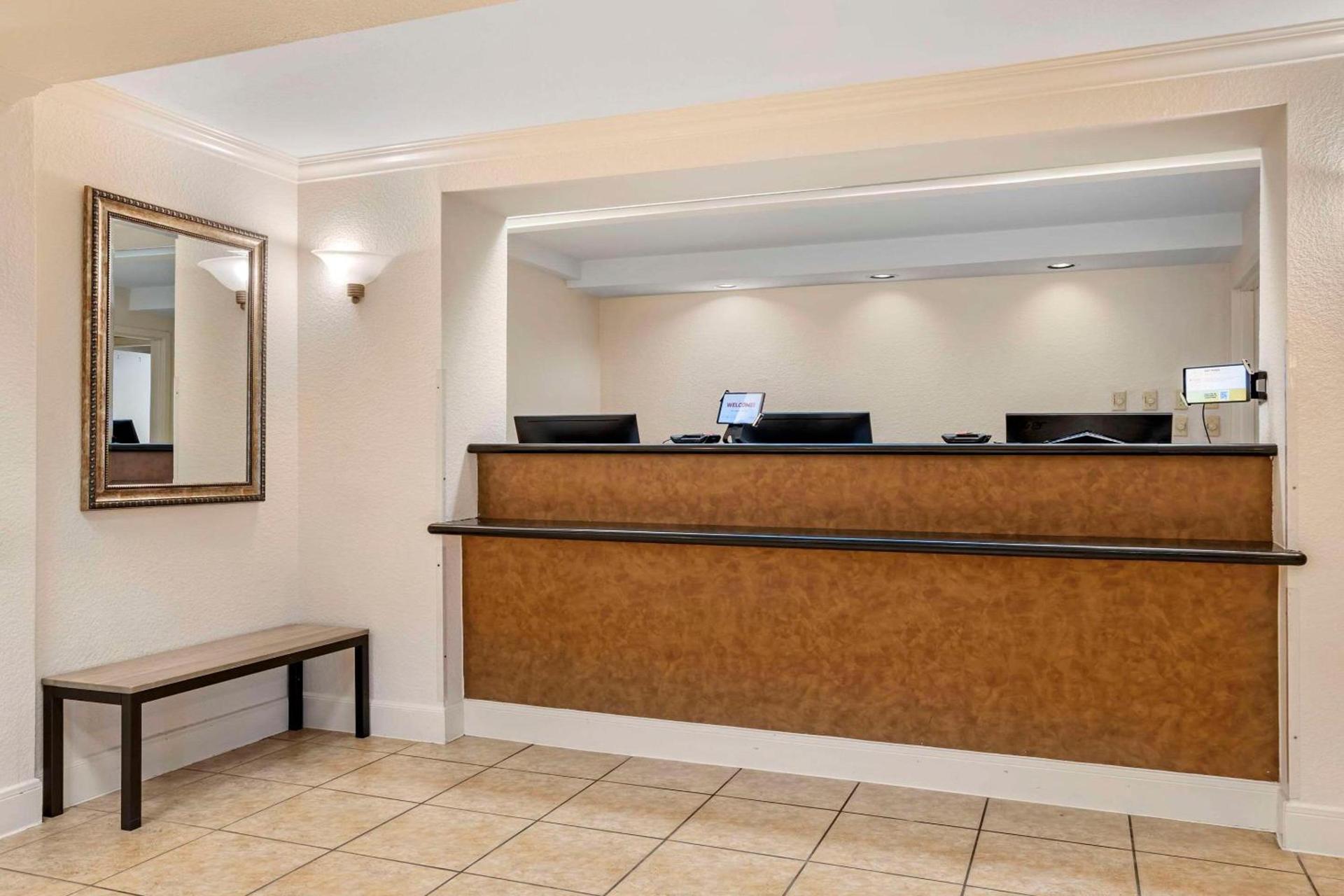 Quality Inn & Suites NRG Park - Medical Center photo 4