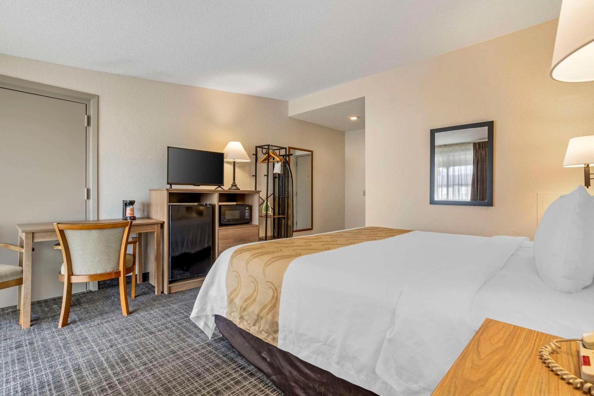 Quality Inn & Suites NRG Park - Medical Center photo 10