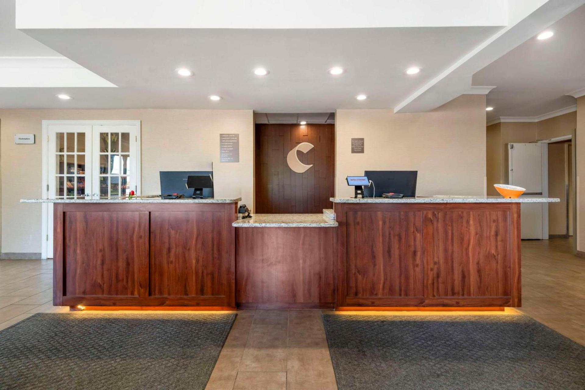 Comfort Suites Elizabethtown photo 5