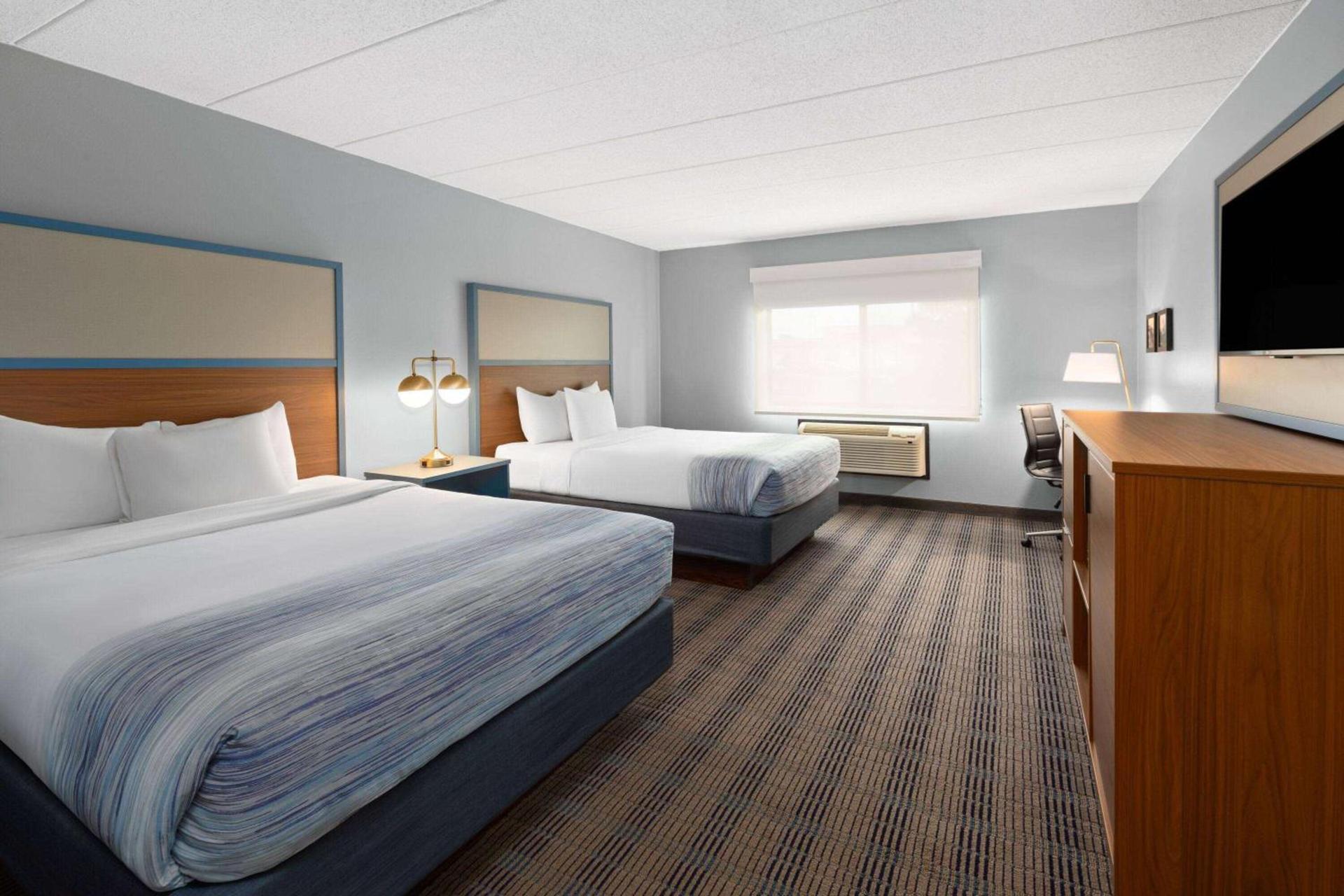AmericInn by Wyndham North Branch photo 20