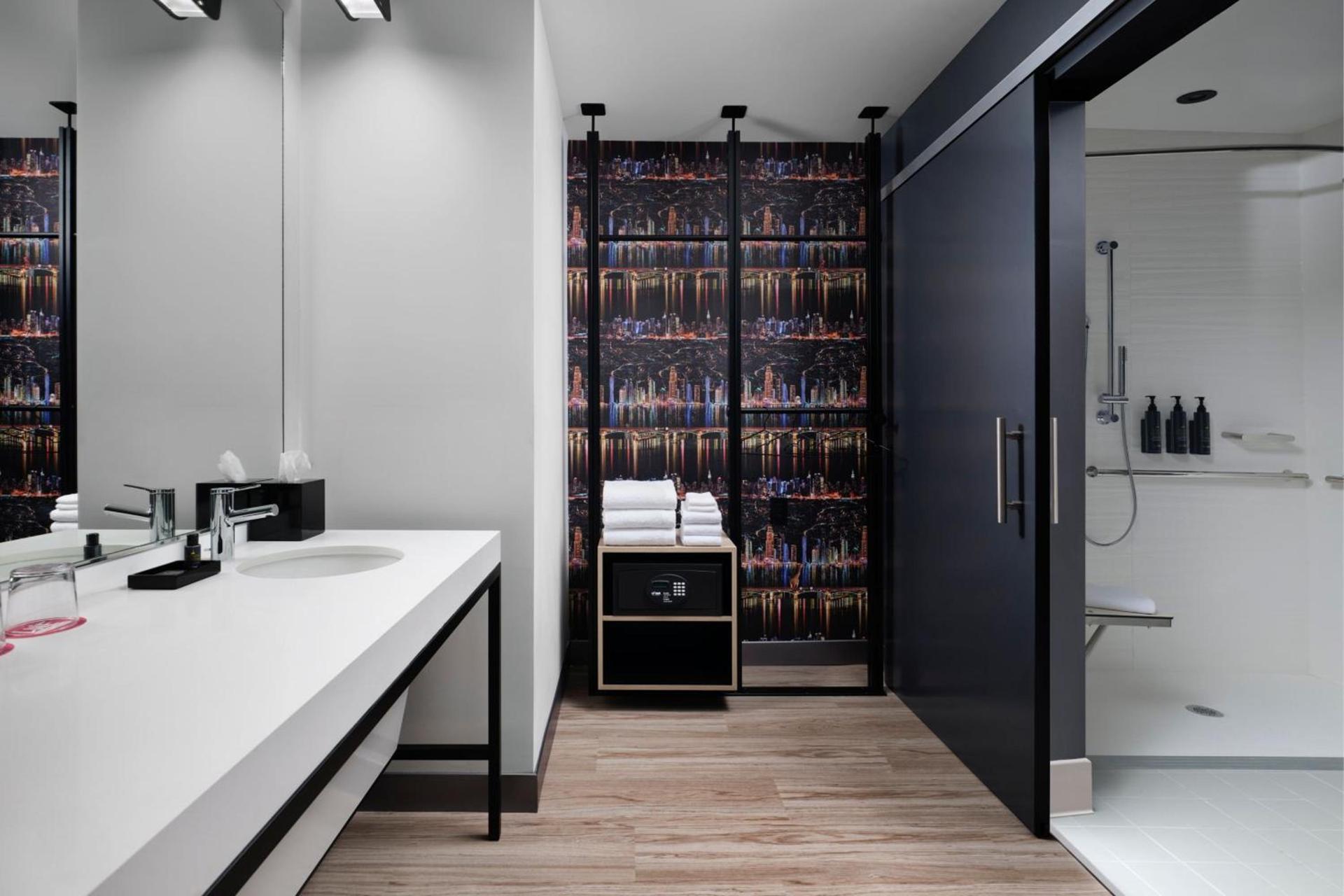 Aloft by Marriott Waukee photo 13