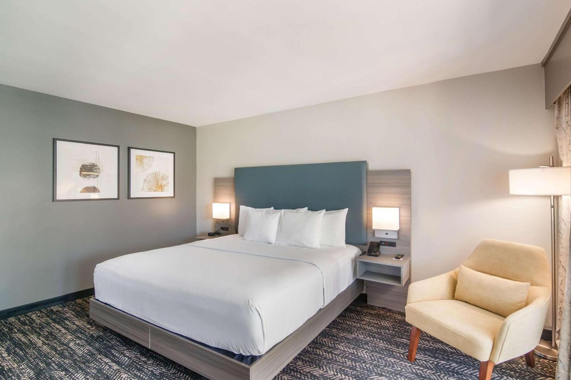 Hourglass Hotel, Trademark Collection by Wyndham photo 7