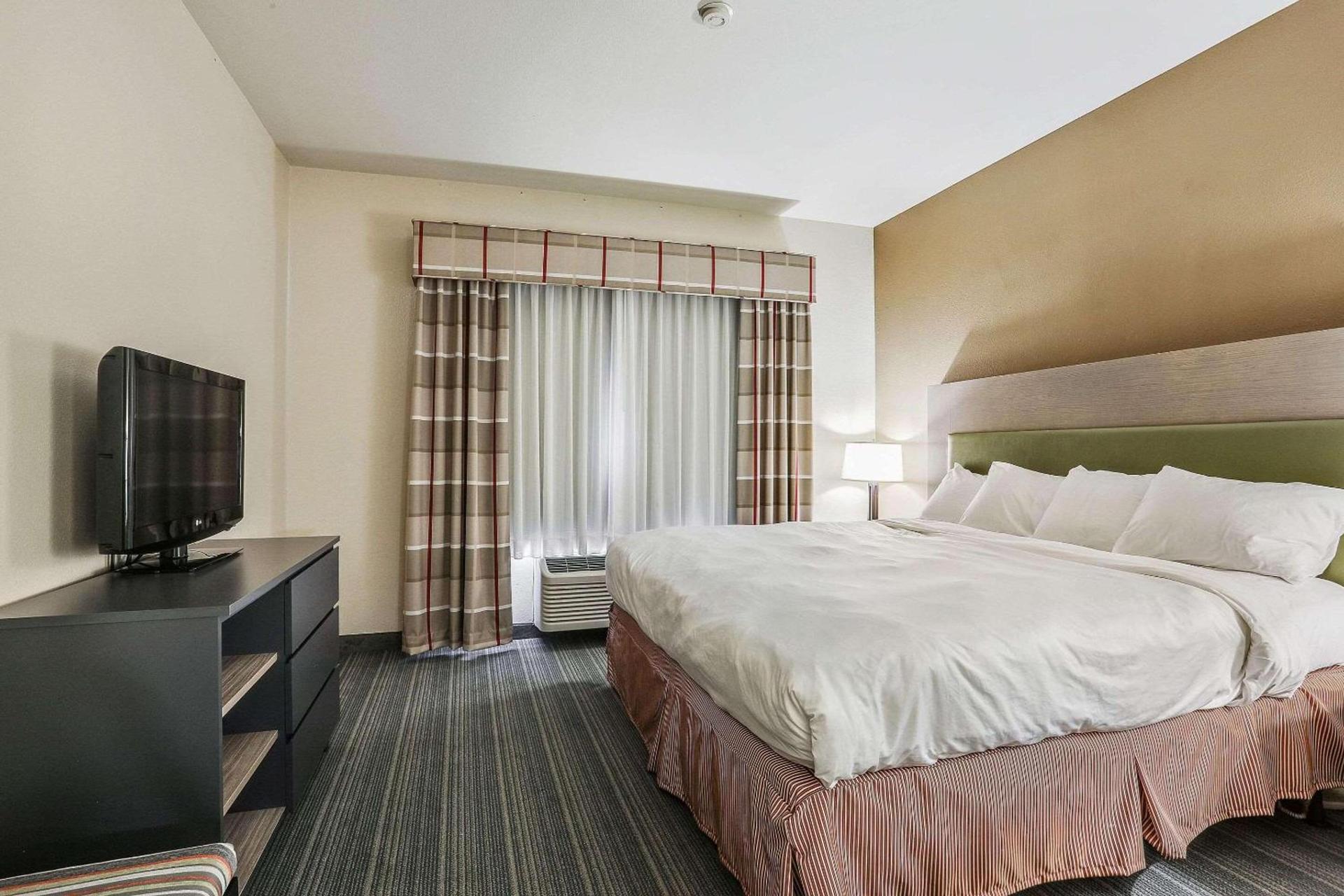Country Inn & Suites by Radisson, Green Bay, WI photo 38