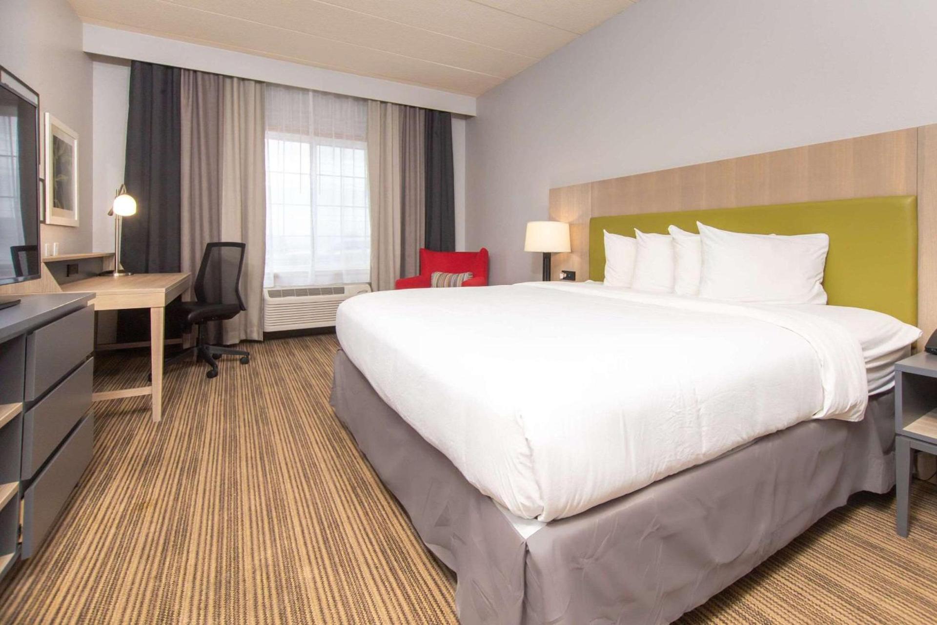 Country Inn & Suites by Radisson, Rapid City, SD photo 8