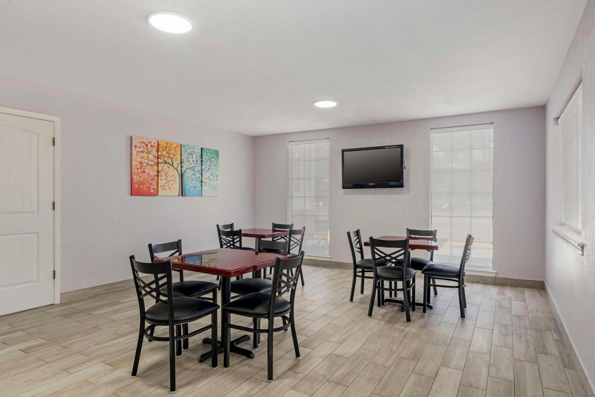 Quality Inn & Suites New Boston - Texarkana West photo 27