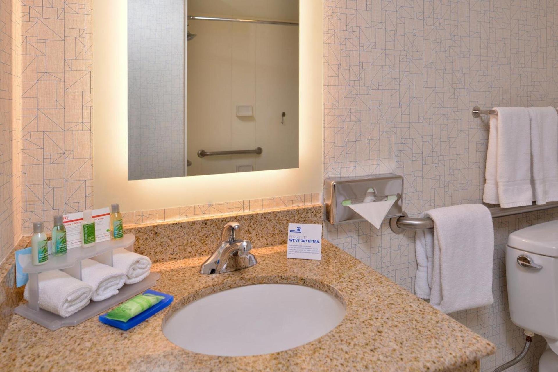 Holiday Inn Express Stockton Southeast by IHG photo 39