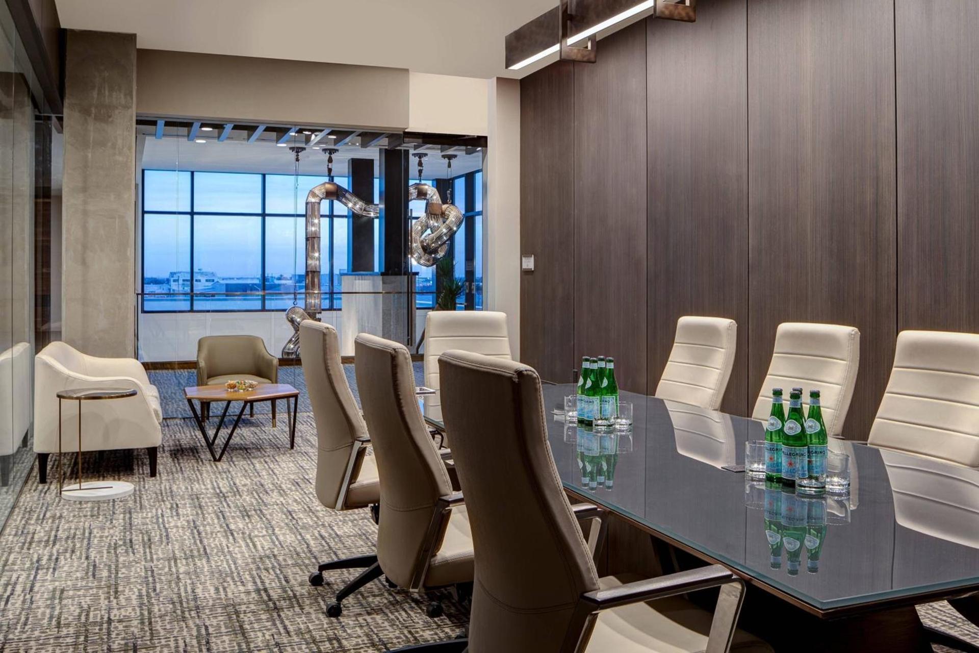 Odessa Marriott Hotel & Conference Center photo 55