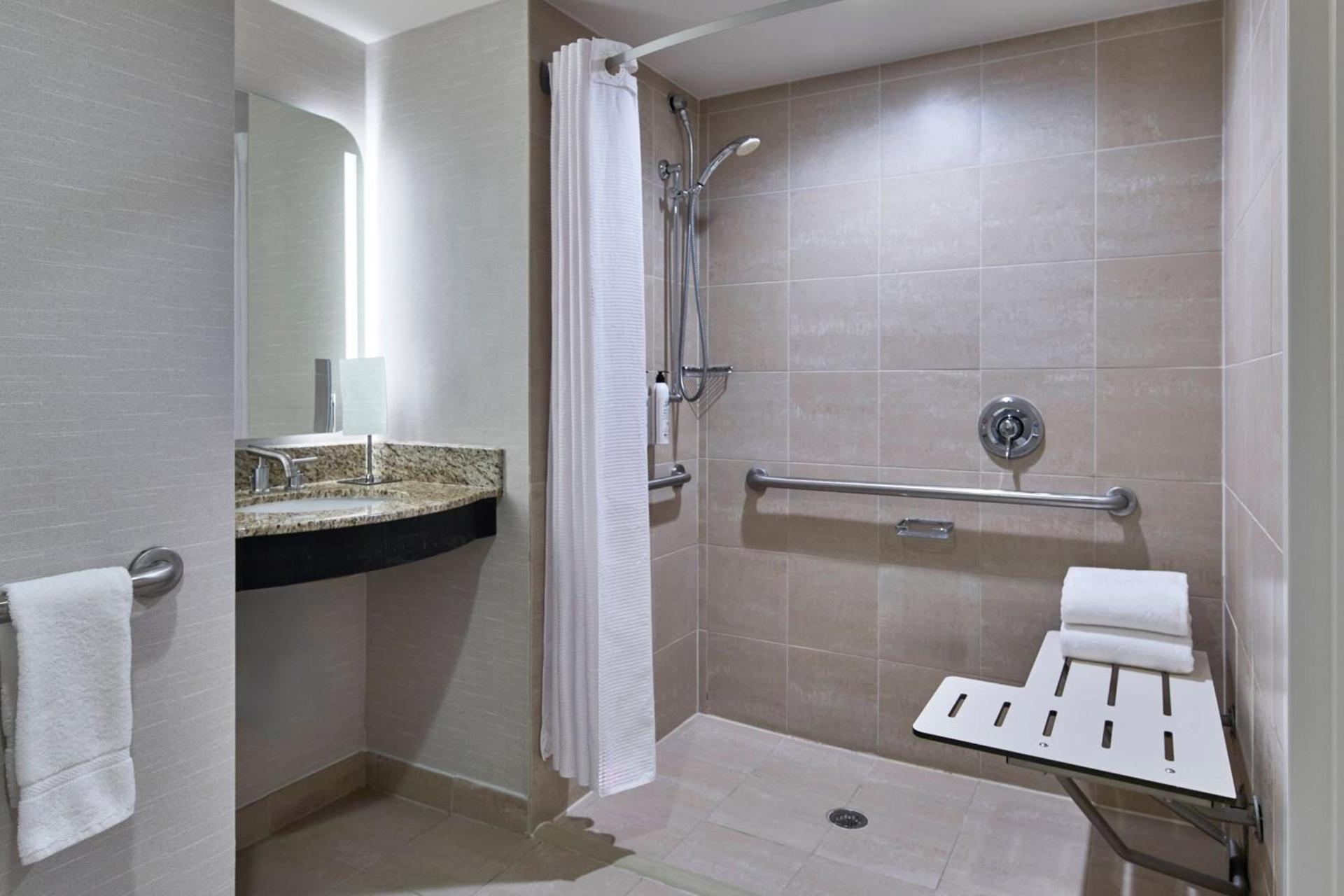 Delta Hotels by Marriott Toledo photo 59