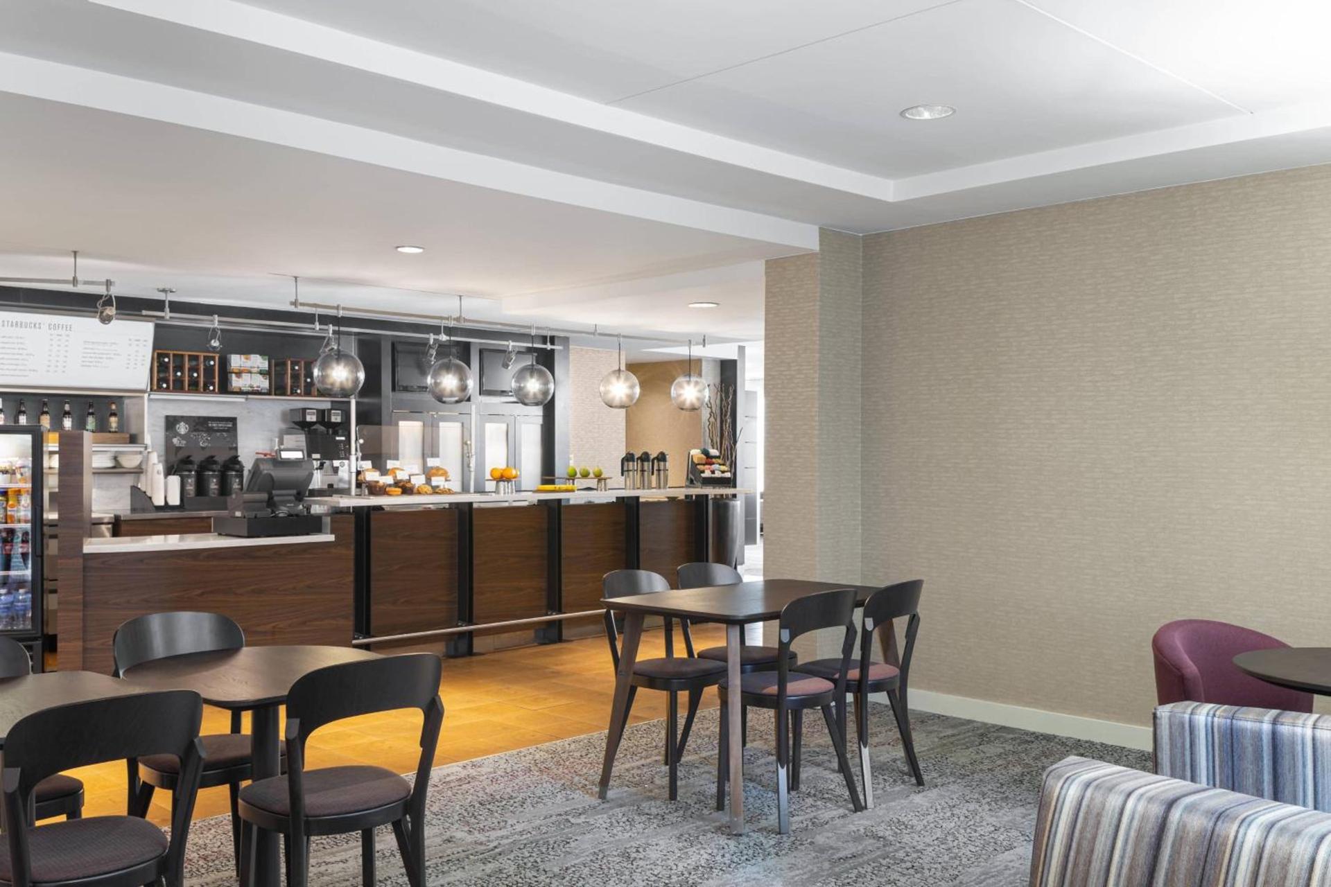 Courtyard by Marriott Charlottesville - University Medical Center photo 4